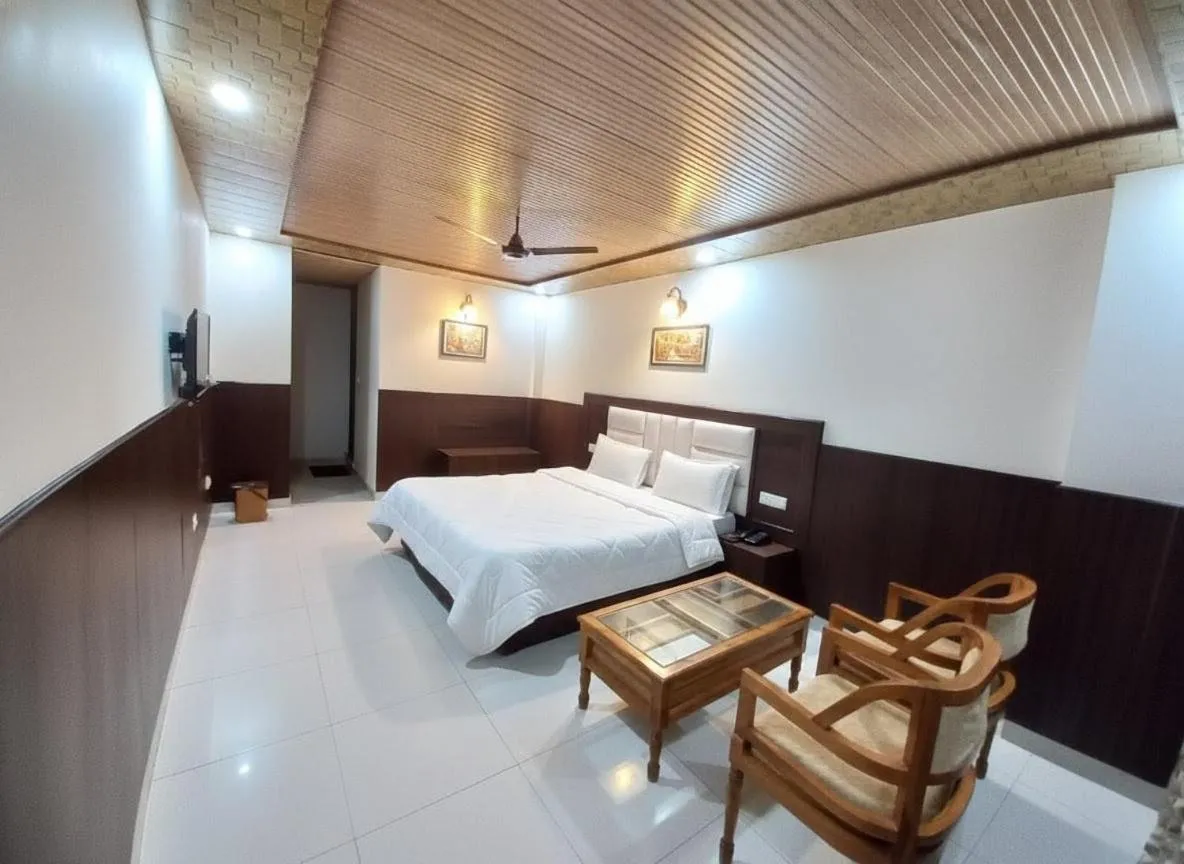 Cottage Club Inn