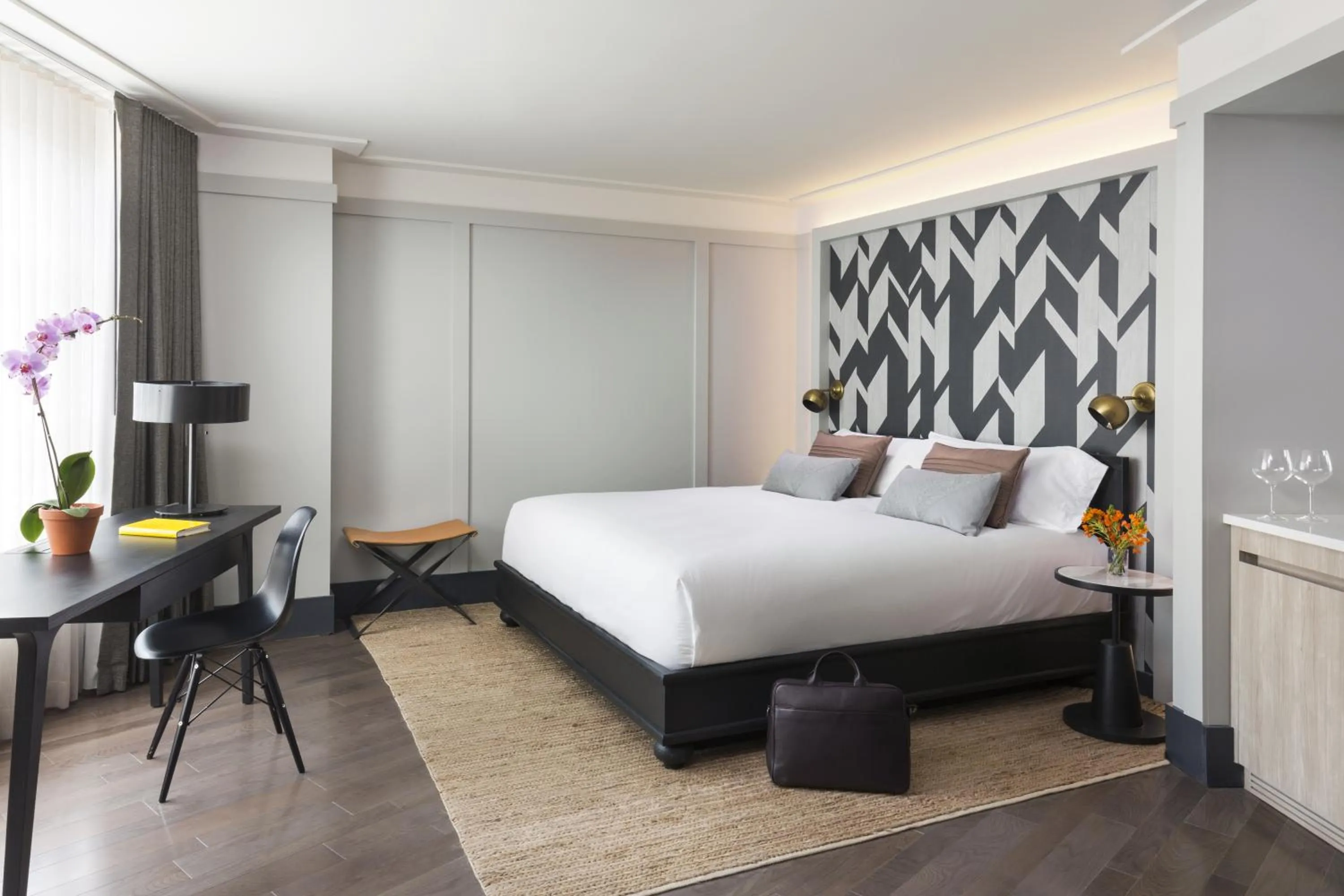 Bedroom, Bed in The Tillary Hotel Brooklyn