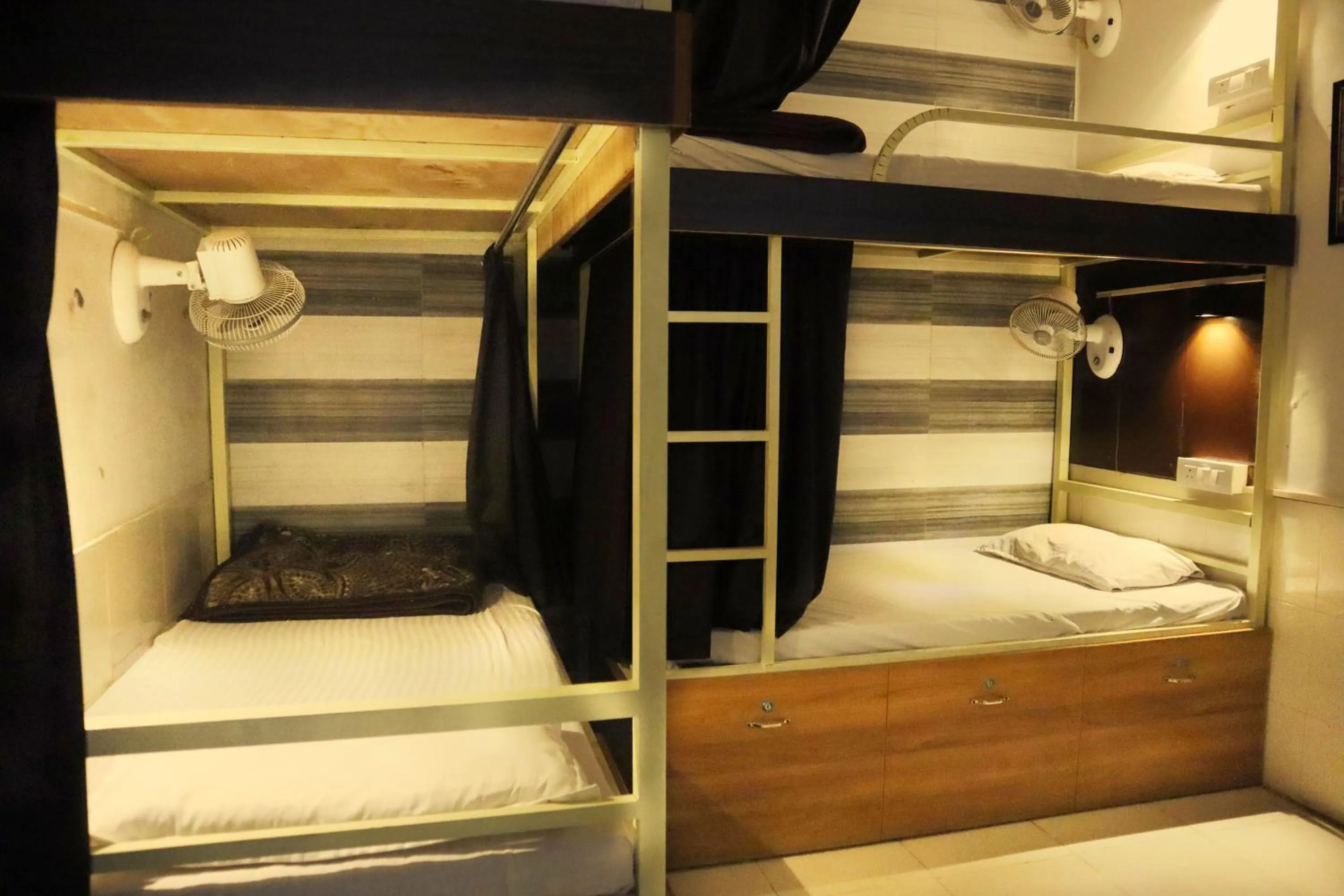 bunk bed, Bed in Laugh Tale Hostel