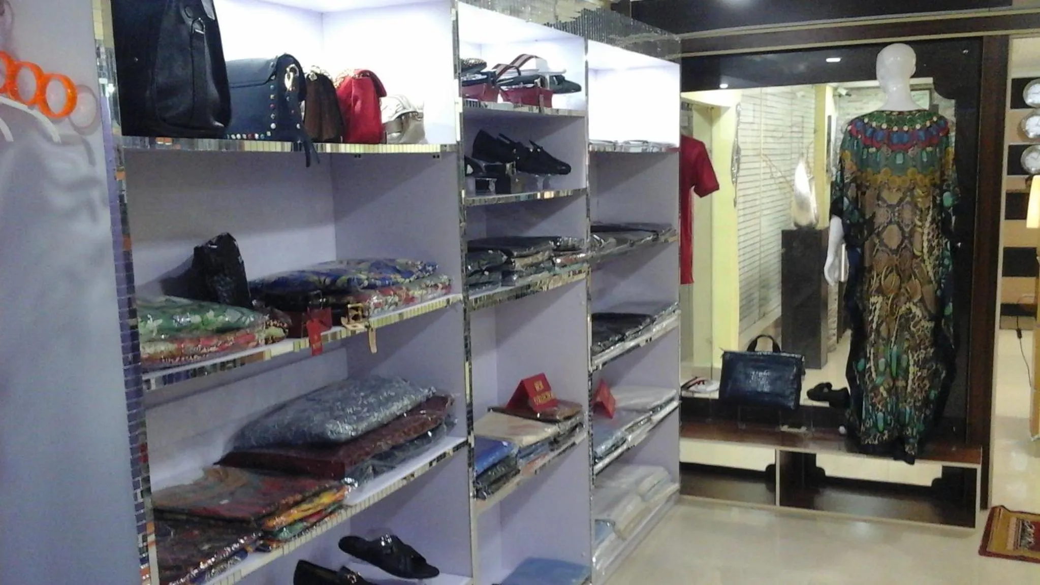 Supermarket/grocery shop in GolfView Suites & Conference Center