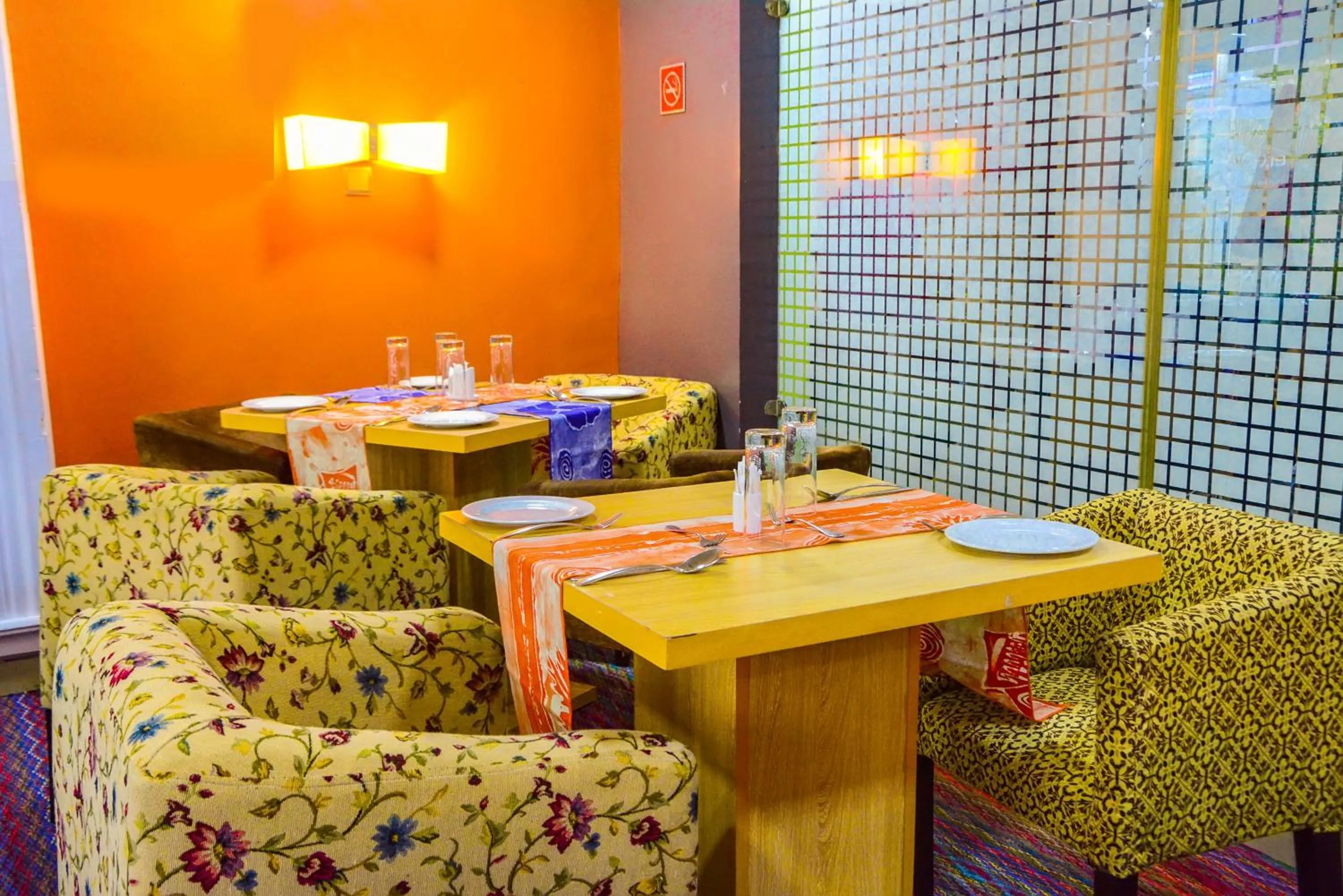 Restaurant/places to eat in GolfView Suites & Conference Center