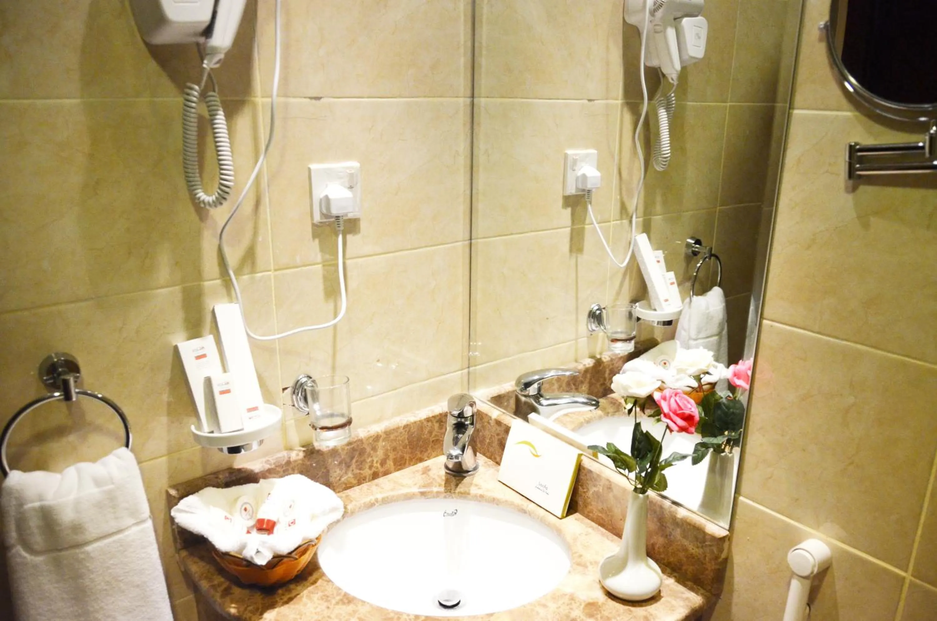 Bathroom in Borj Al Deafah Hotel