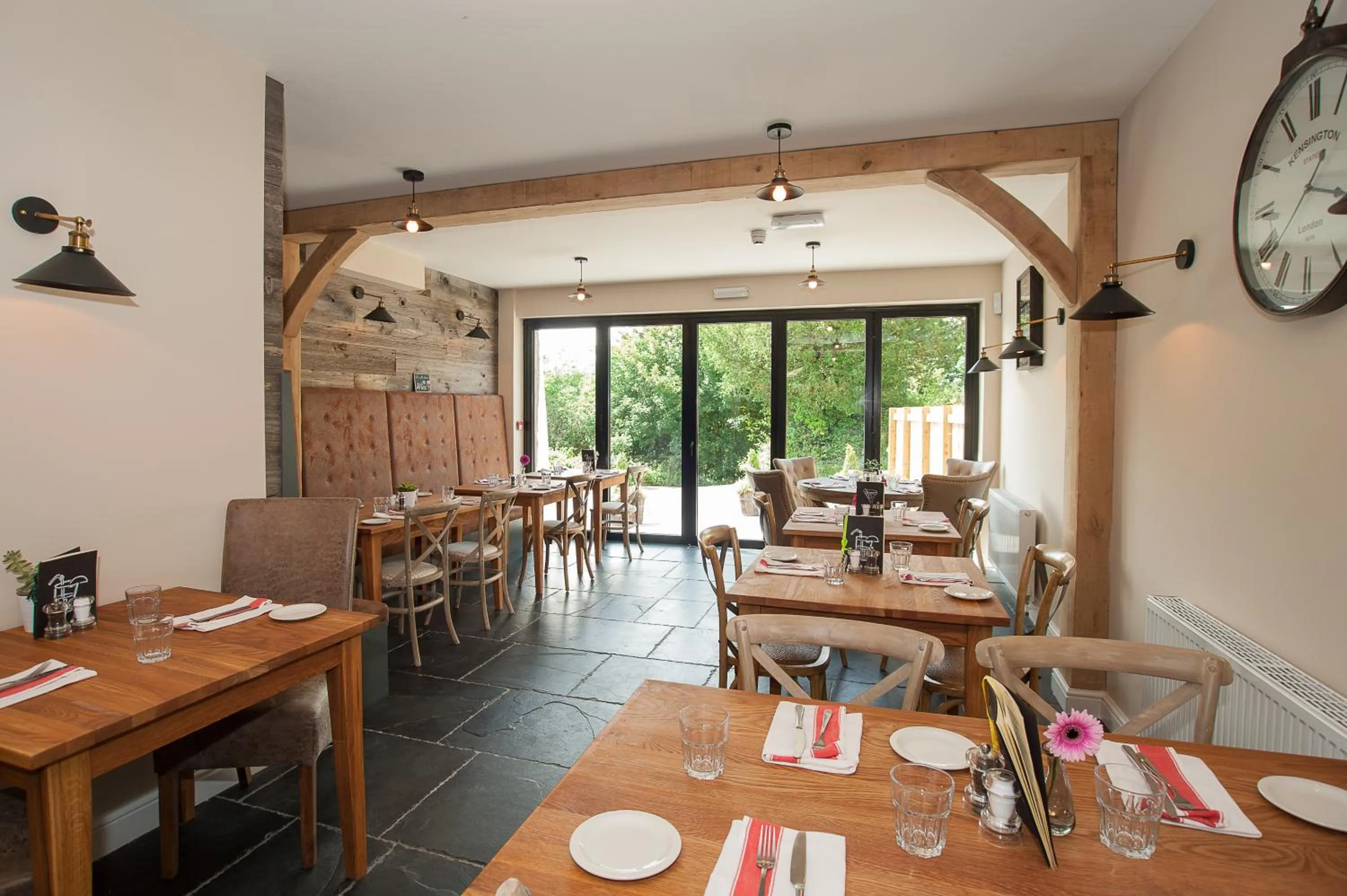 Restaurant/places to eat in The Hare and Hounds, Levens