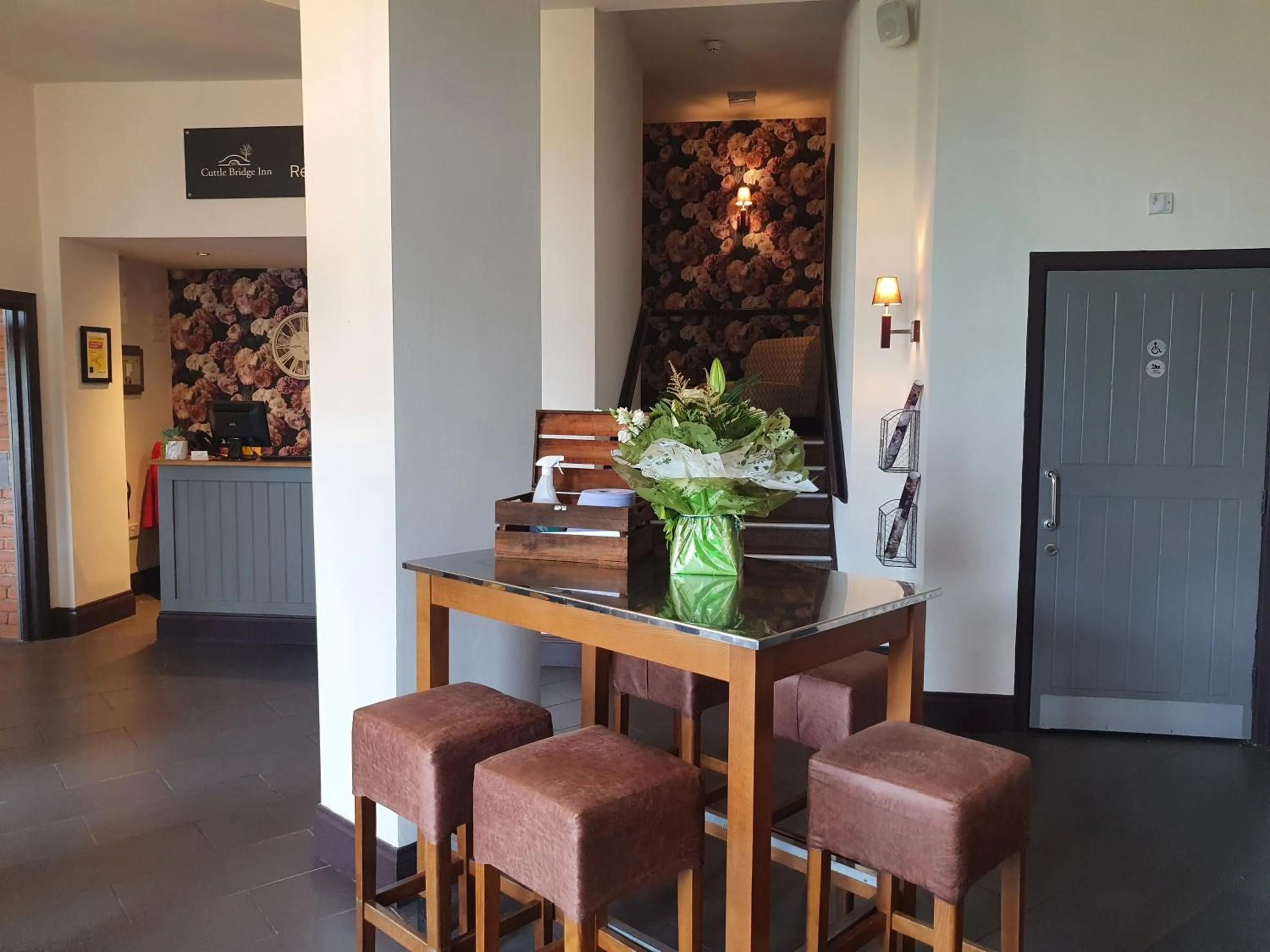 Lobby or reception in Cuttle Bridge Inn Hotel - NEC / Birmingham Airport