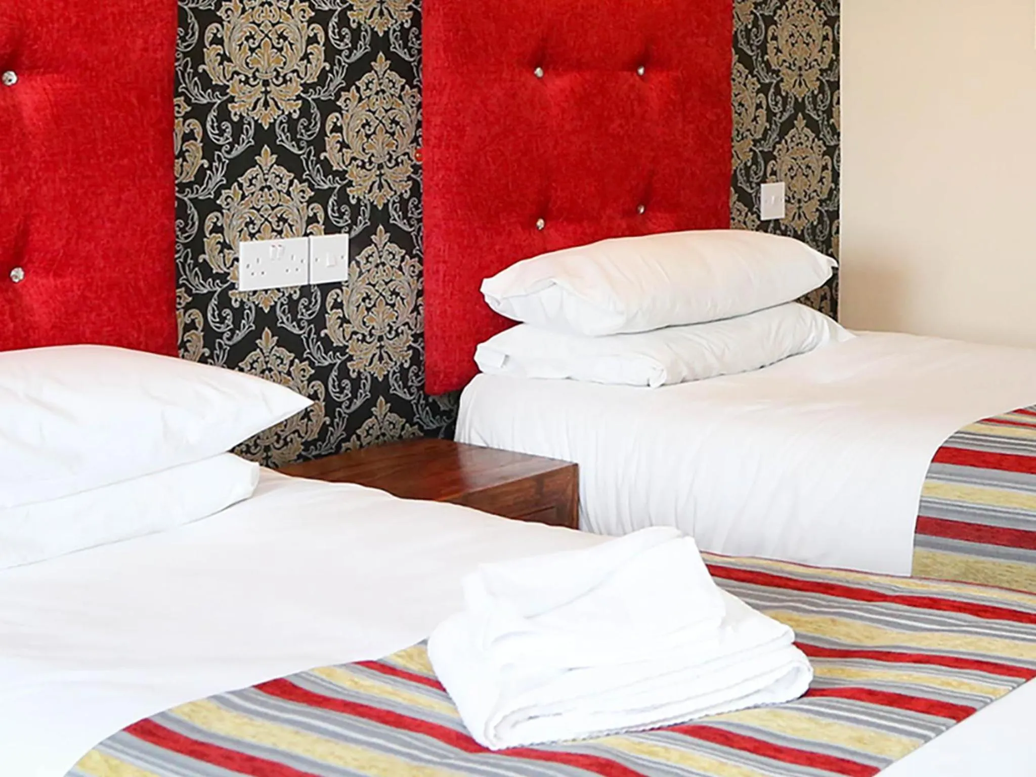 Bedroom, Bed in Cuttle Bridge Inn Hotel - NEC / Birmingham Airport