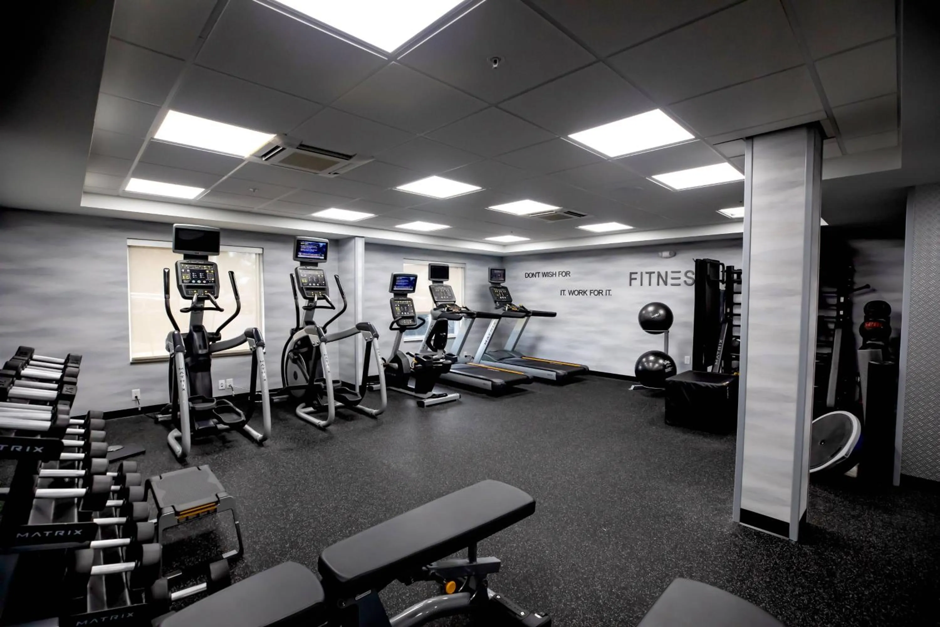 Fitness centre/facilities in Fairfield by Marriott Inn & Suites Louisville Airport