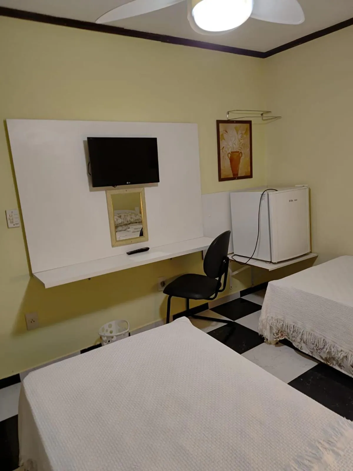 Photo of the whole room, Bed in Kzazendf Cama&Cafe Hospedagem Familiar