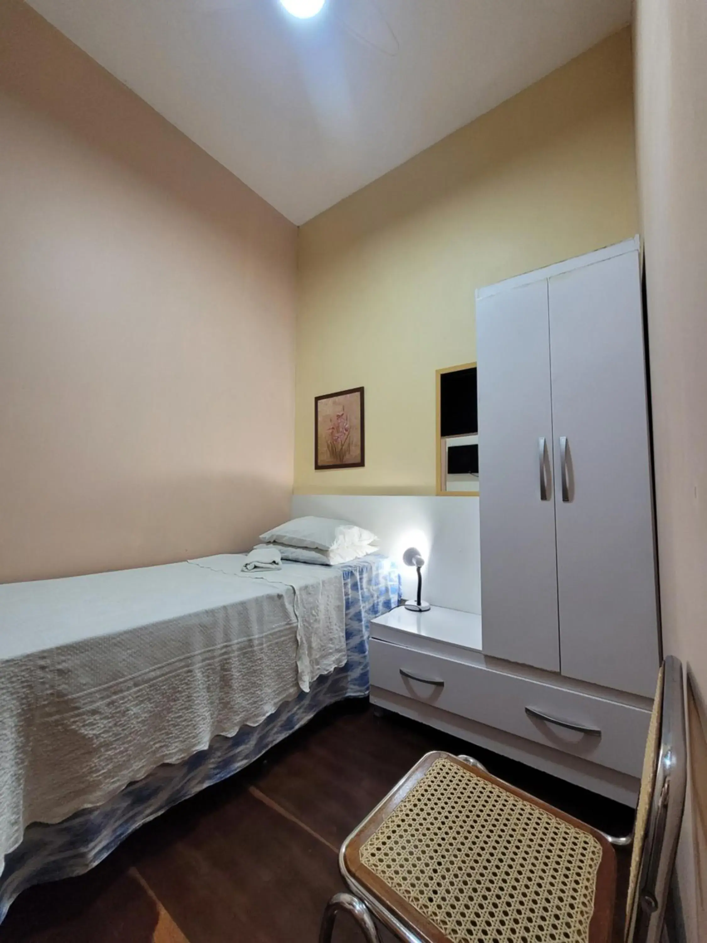 Male Single Room in Kzazendf Cama&Cafe Hospedagem Familiar Male Single Room in Kzazendf Cama&Cafe Hospedagem Familiar