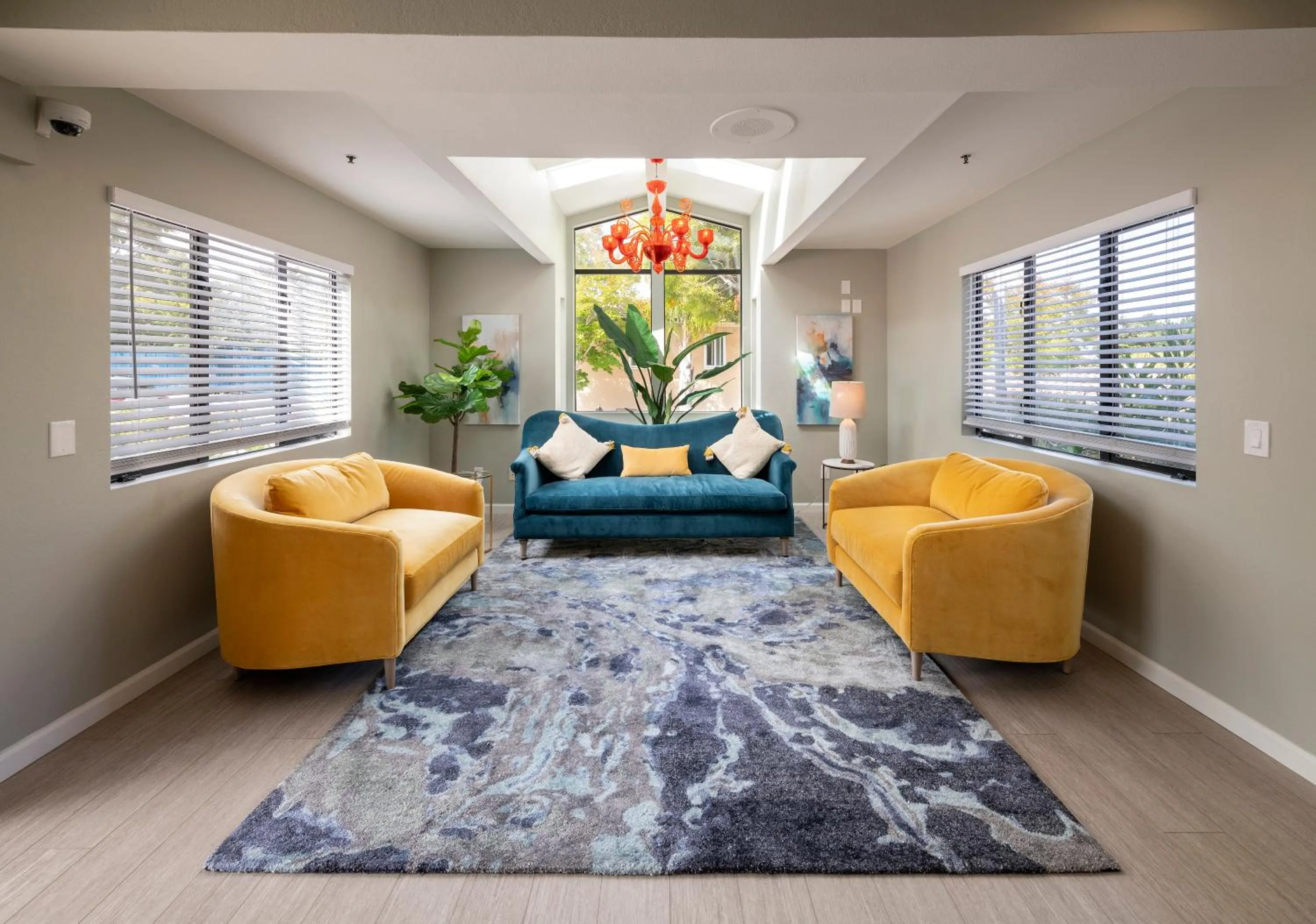 Property building in Mariposa Inn and Suites