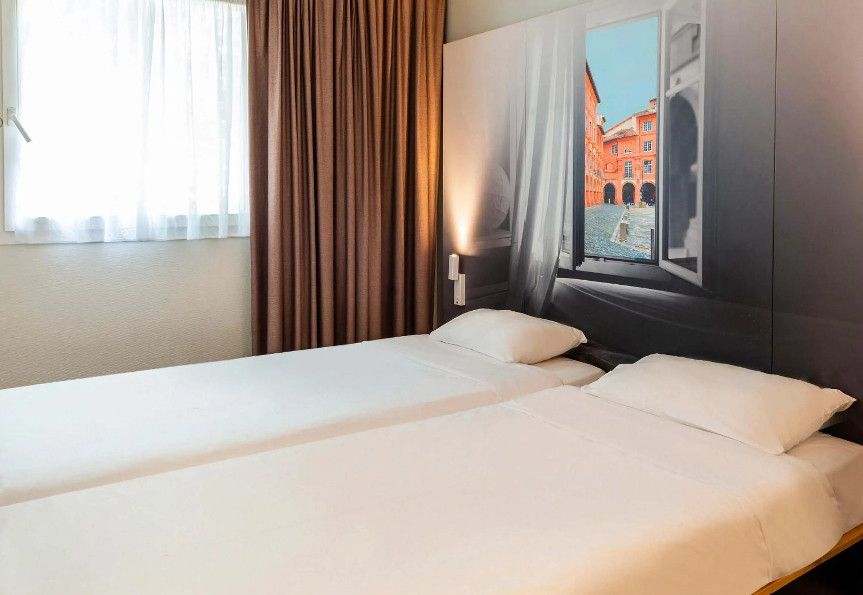 Bedroom, Bed in B&B HOTEL Montauban