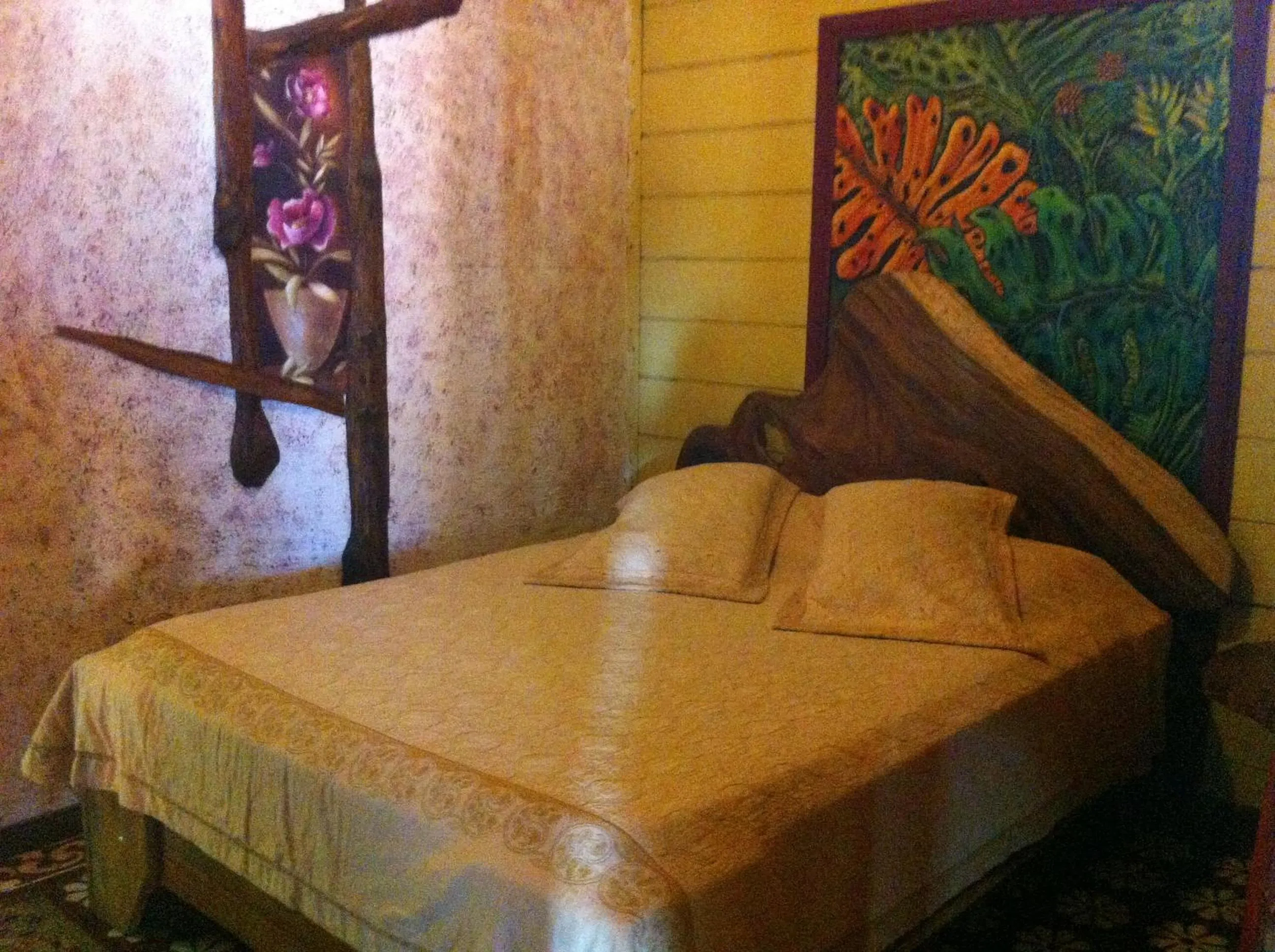 Photo of the whole room, Bed in Casa Antigua Hotel