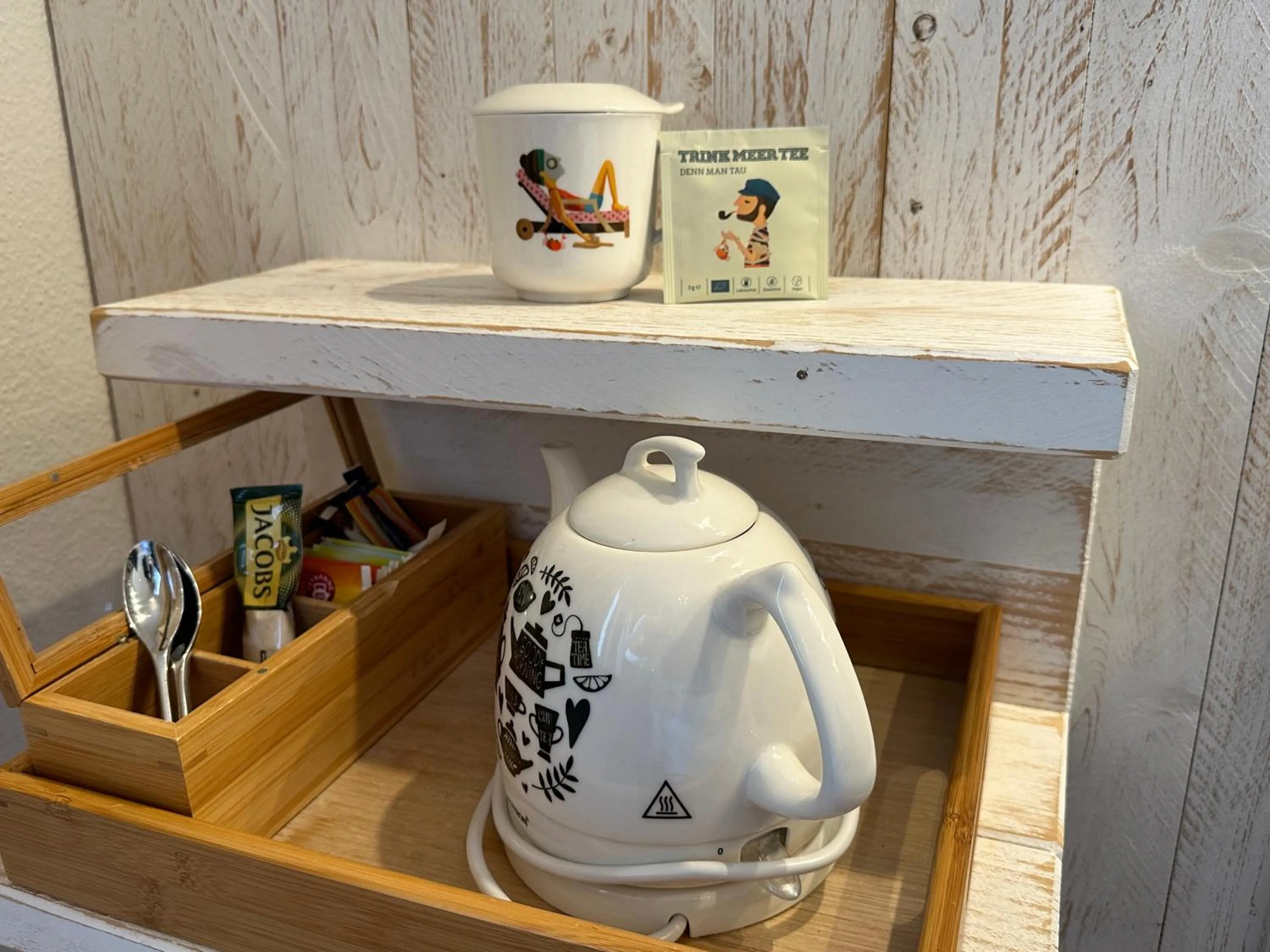 room service in Villa Pension Strandhaus - adults only