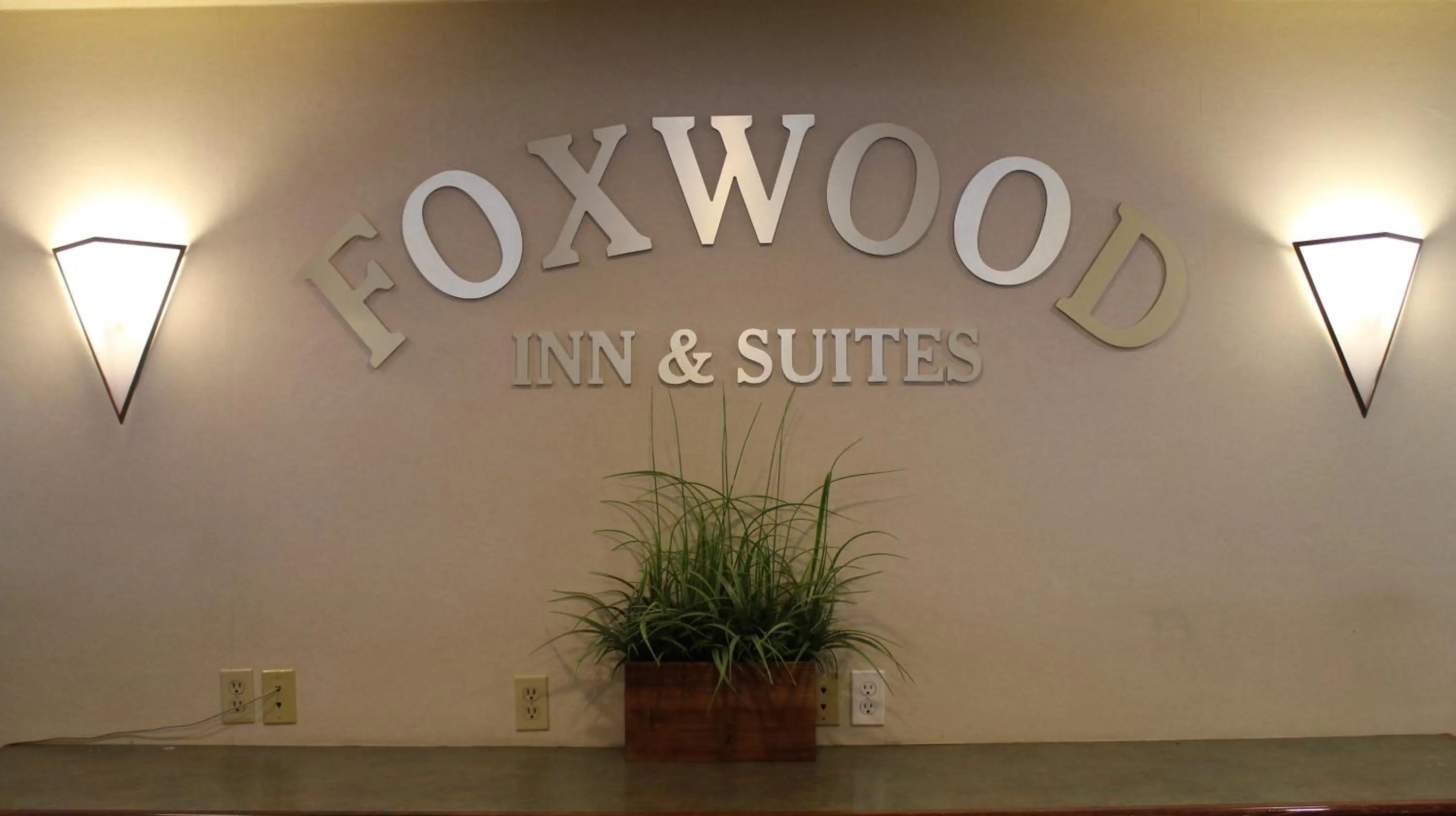 Facade/entrance in Foxwood Inn and Suites