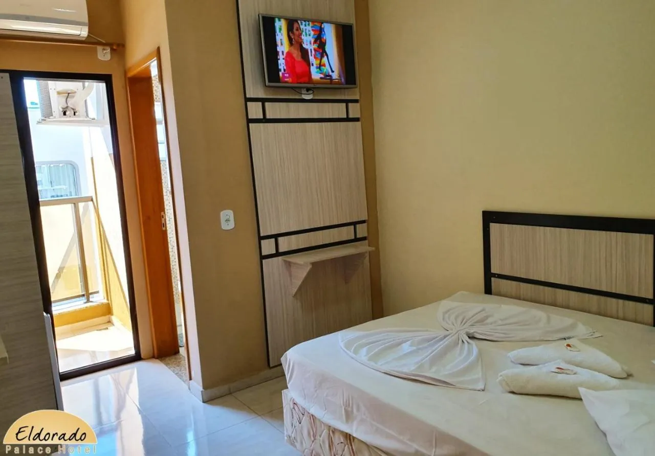 Bedroom, Bed in Eldorado Palace Hotel