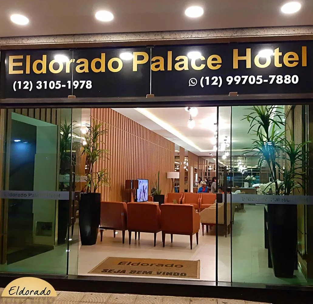 Facade/entrance in Eldorado Palace Hotel