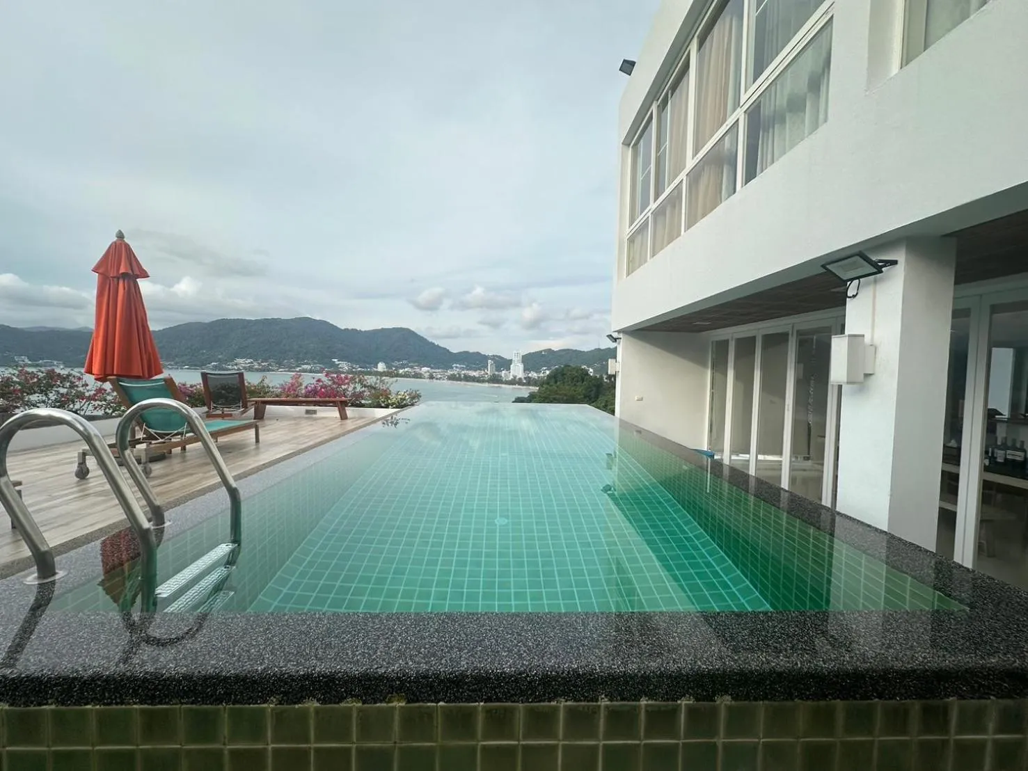 Swimming pool in Jirana Patong