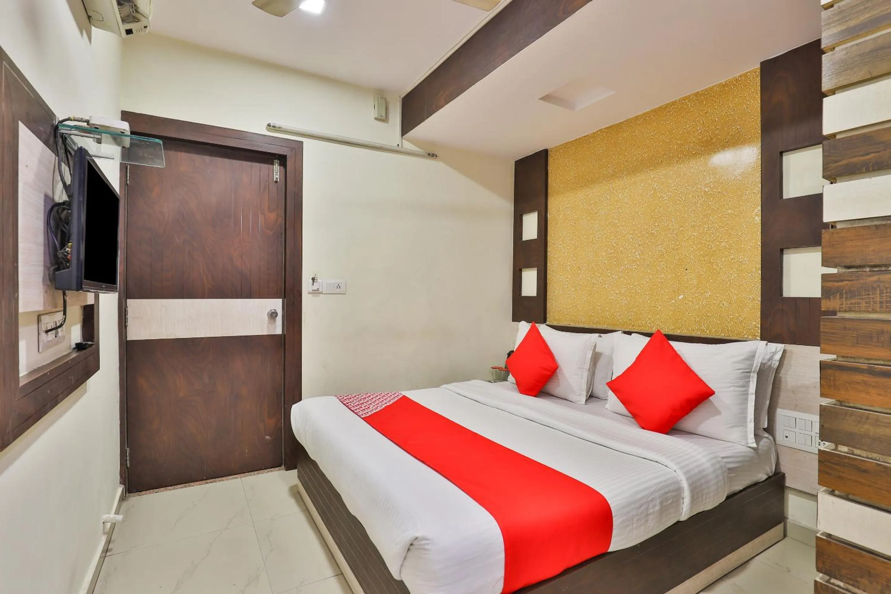Bedroom in Hotel O Sri Balaji Residency