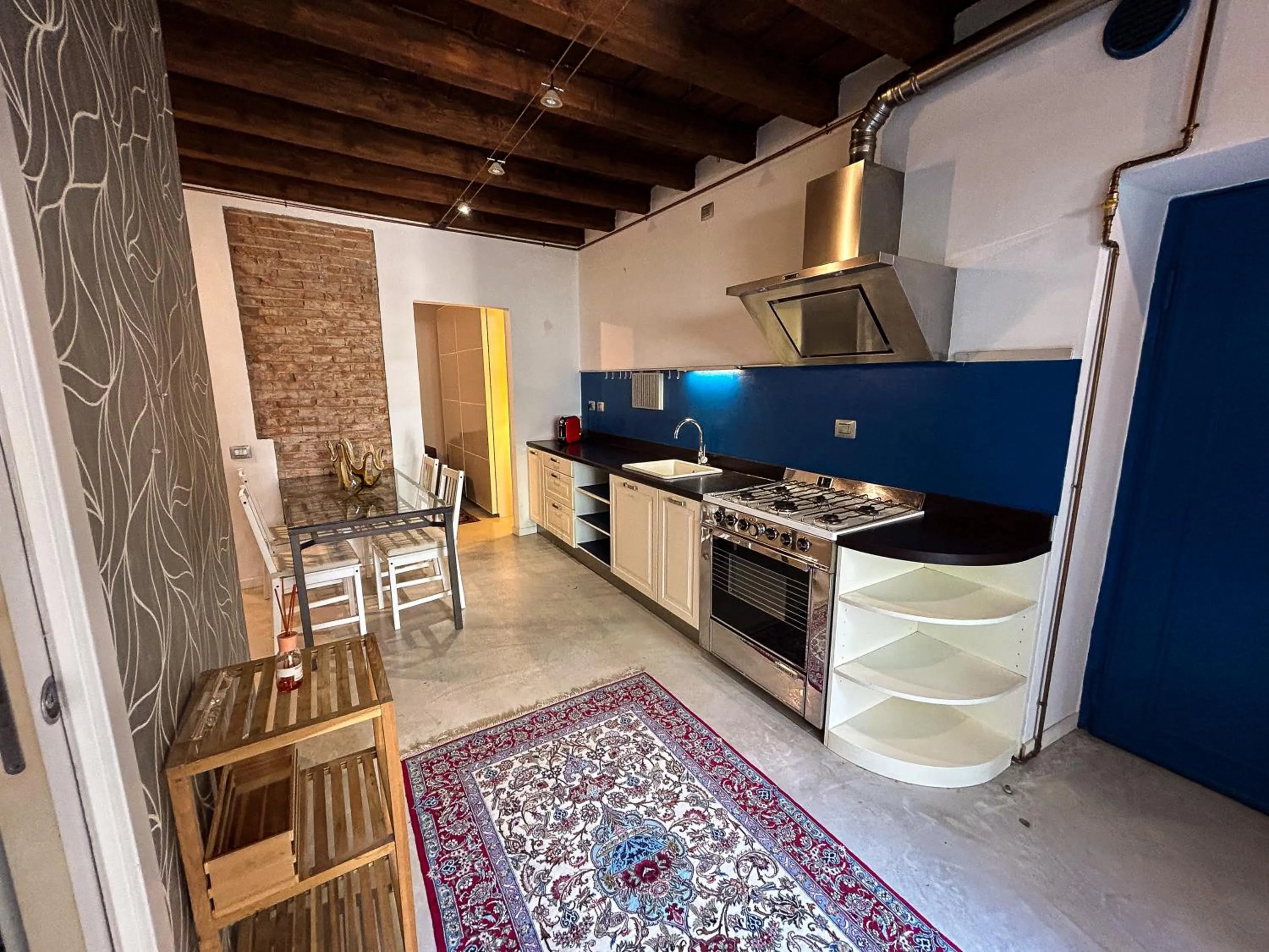 Kitchen or kitchenette in Dimora Storica nel Cuore di Bergamo