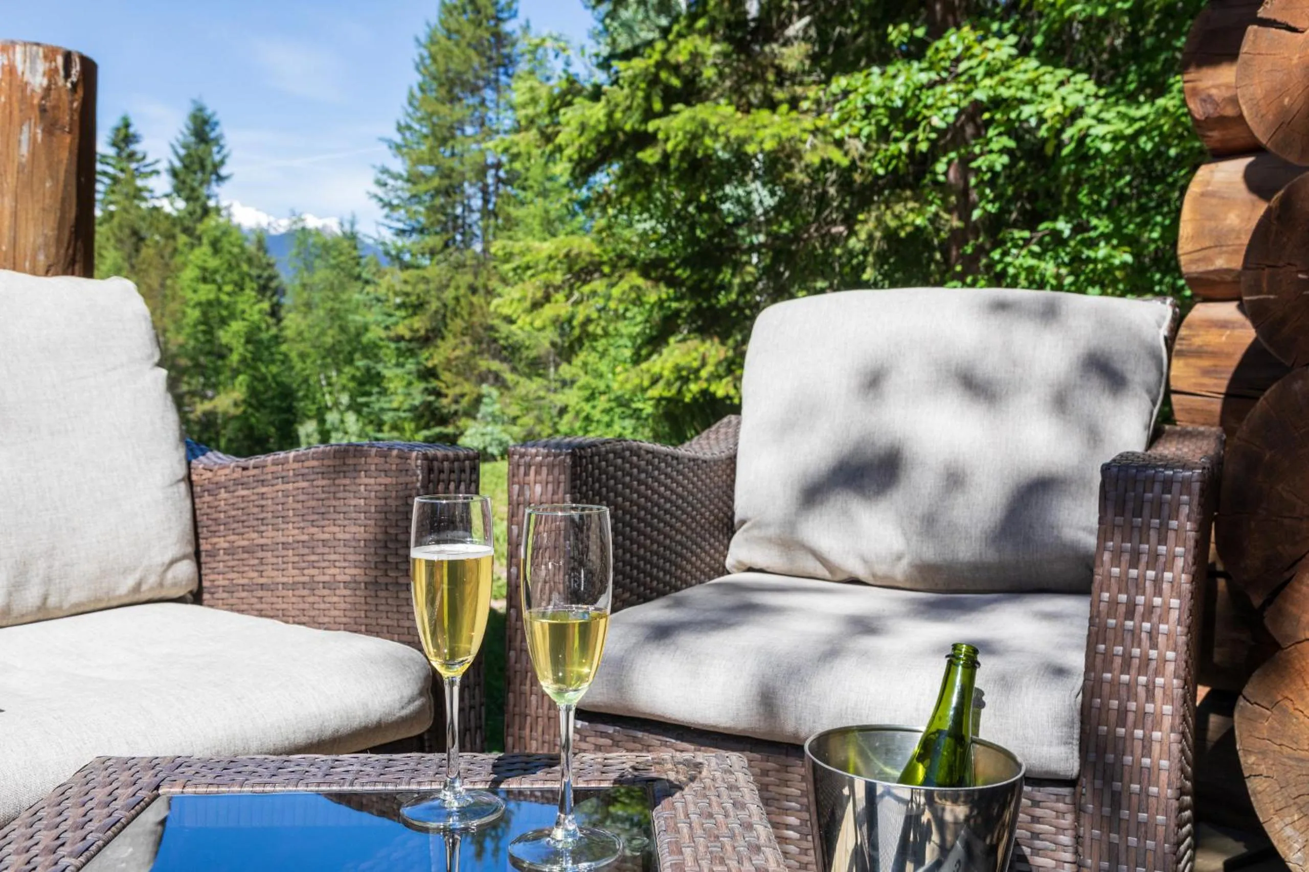 Food and drinks in Moberly Lodge