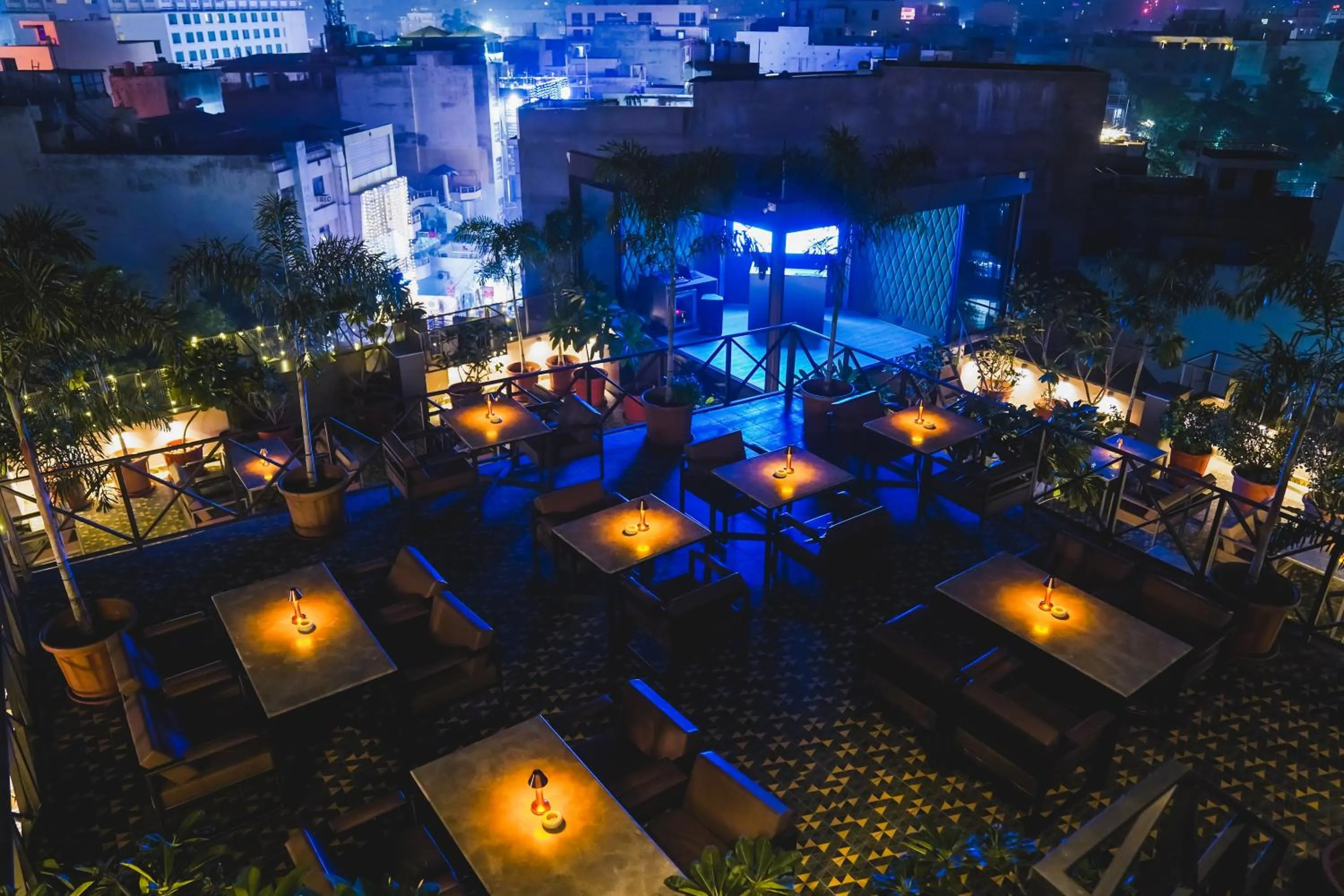 Restaurant/places to eat in Hotel Dodas Palace