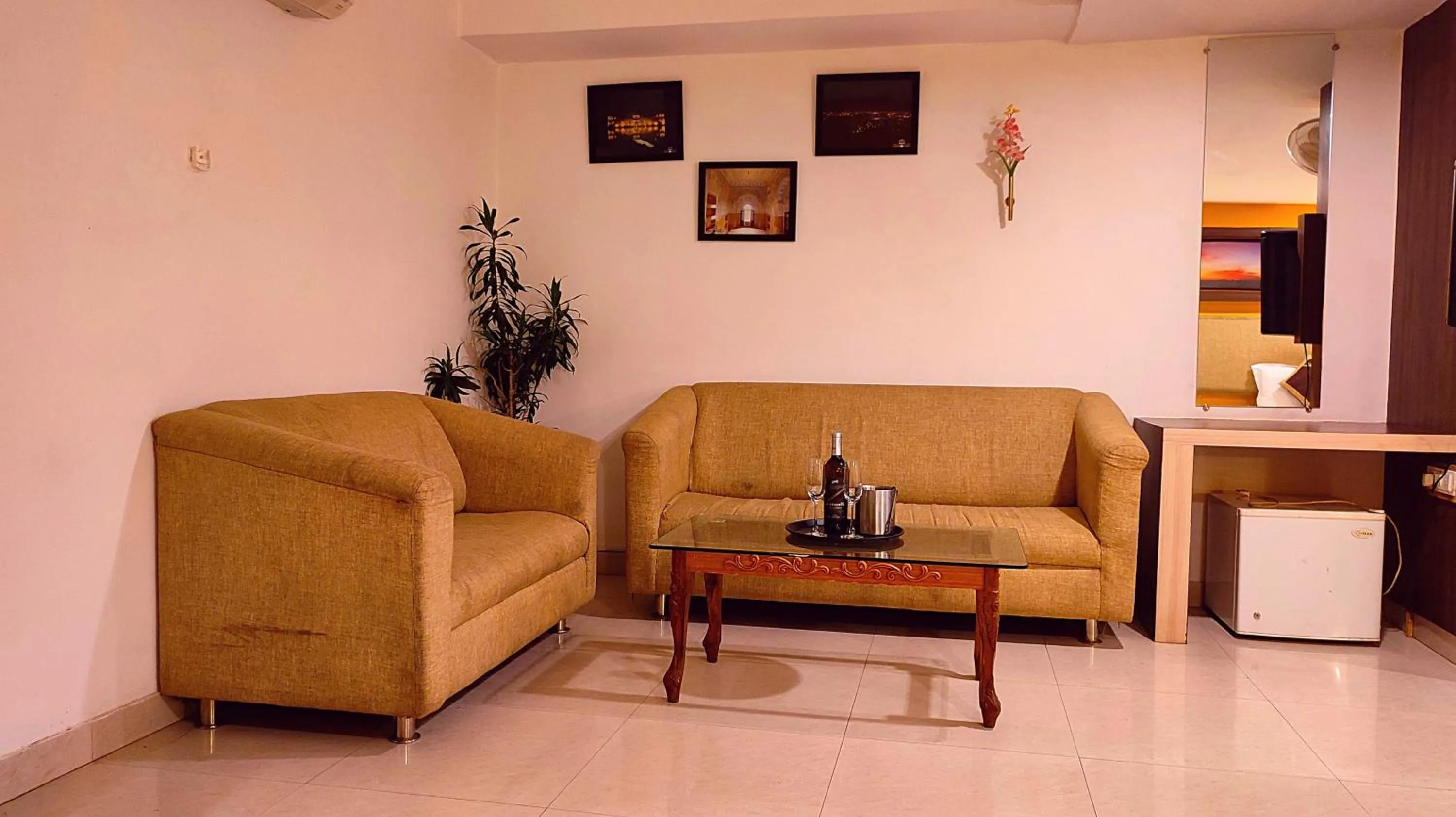 Seating area in Hotel Dodas Palace