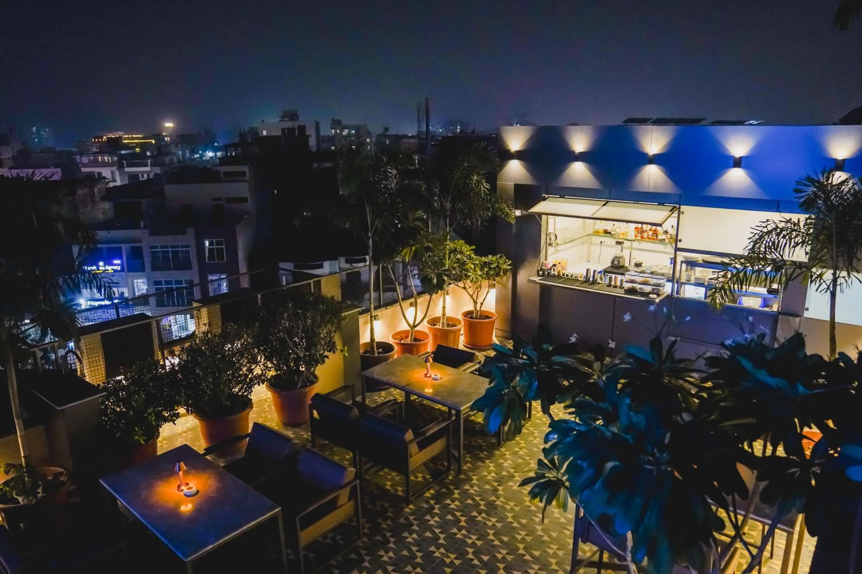 Restaurant/places to eat in Hotel Dodas Palace