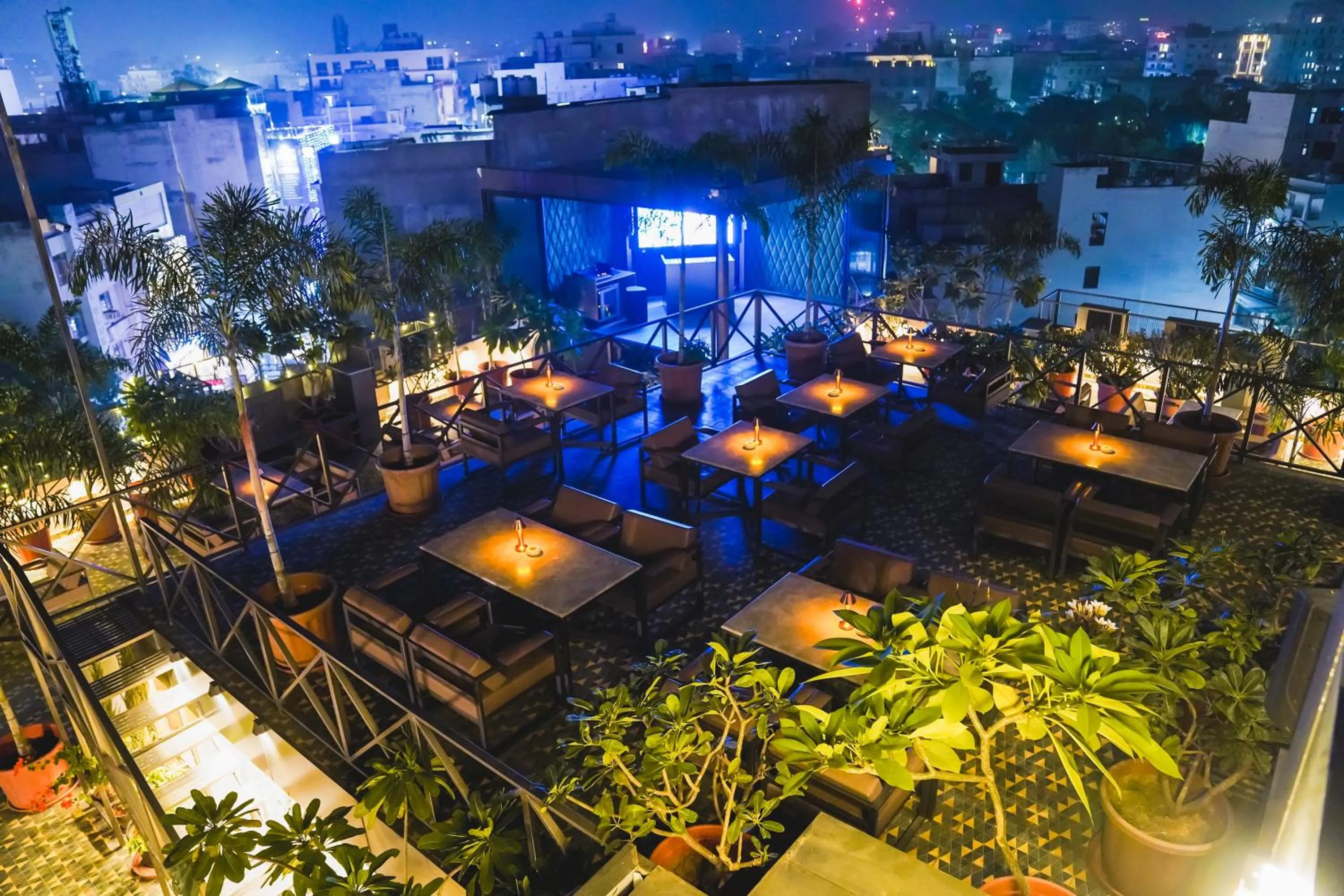 Night in Hotel Dodas Palace