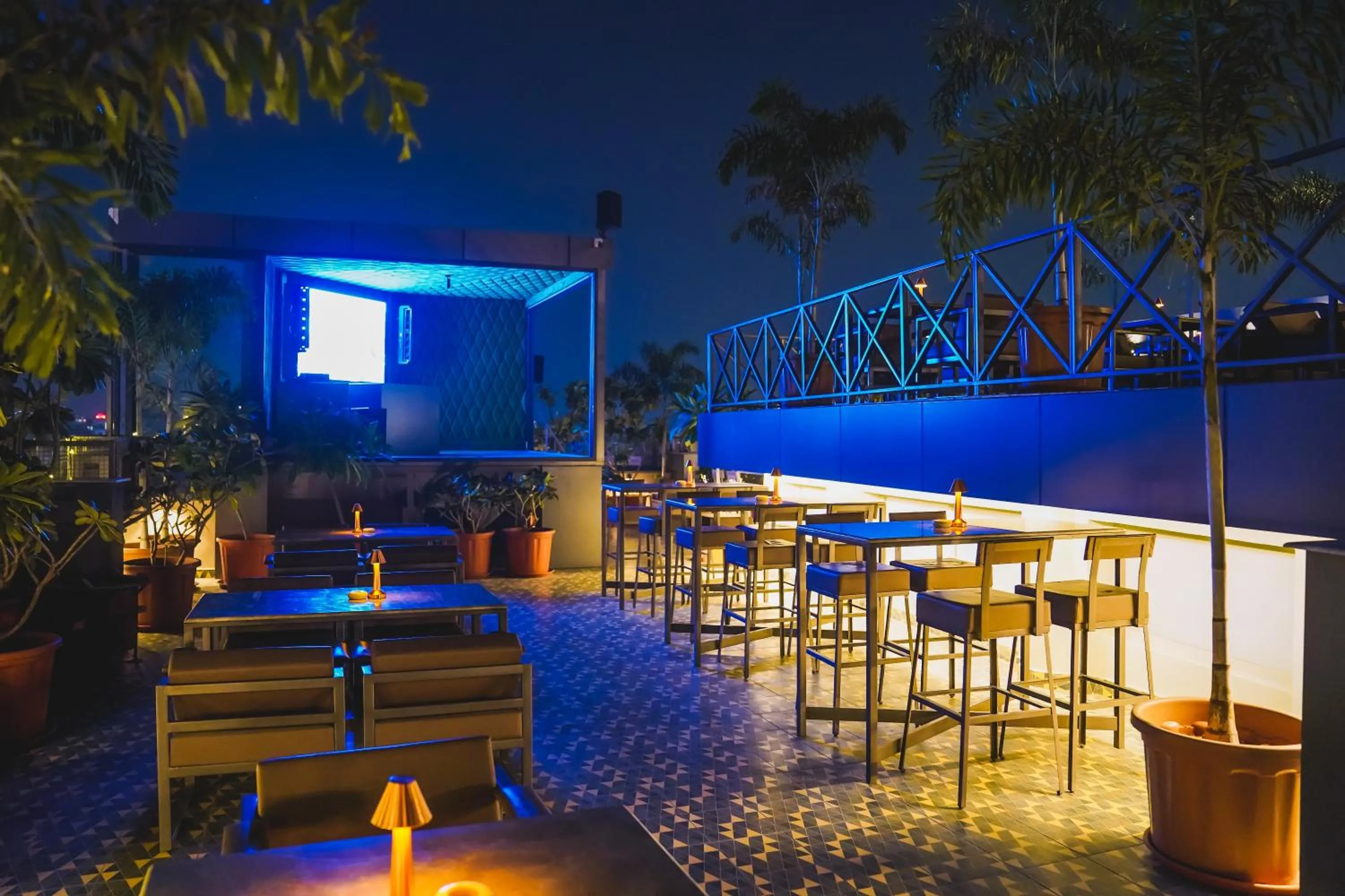 Restaurant/places to eat in Hotel Dodas Palace