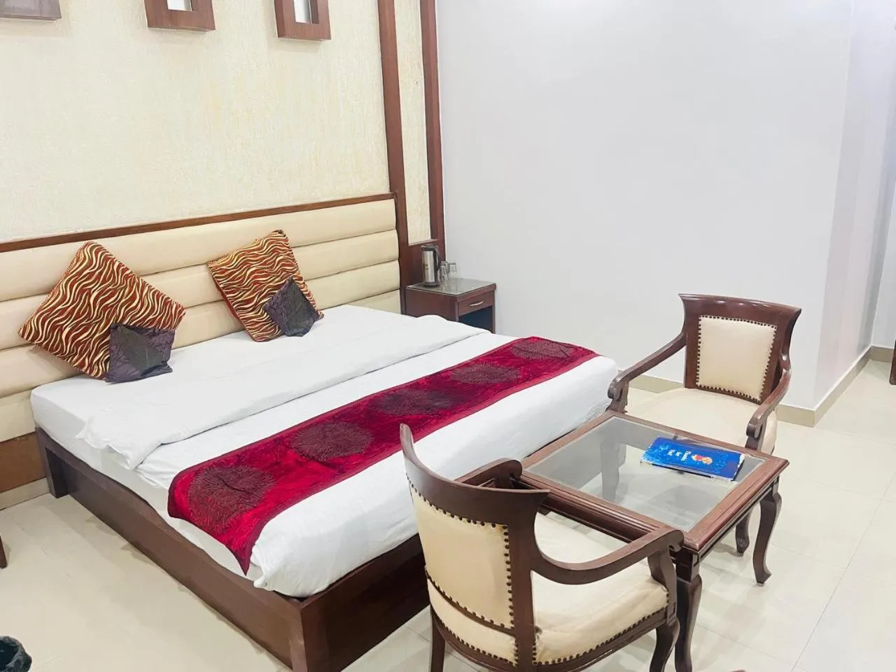 Bed in HOTEL RAMA INN, New Delhi Station