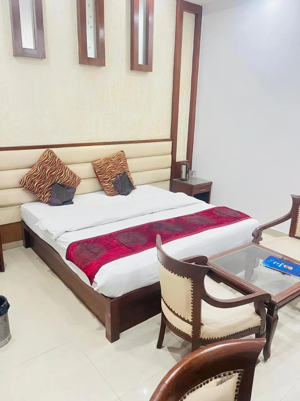 Bed in HOTEL RAMA INN, New Delhi Station