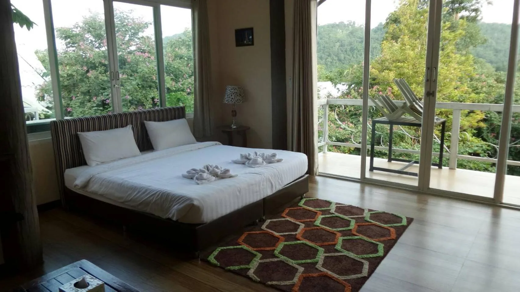 Bed in Rao Ga Khao Resort