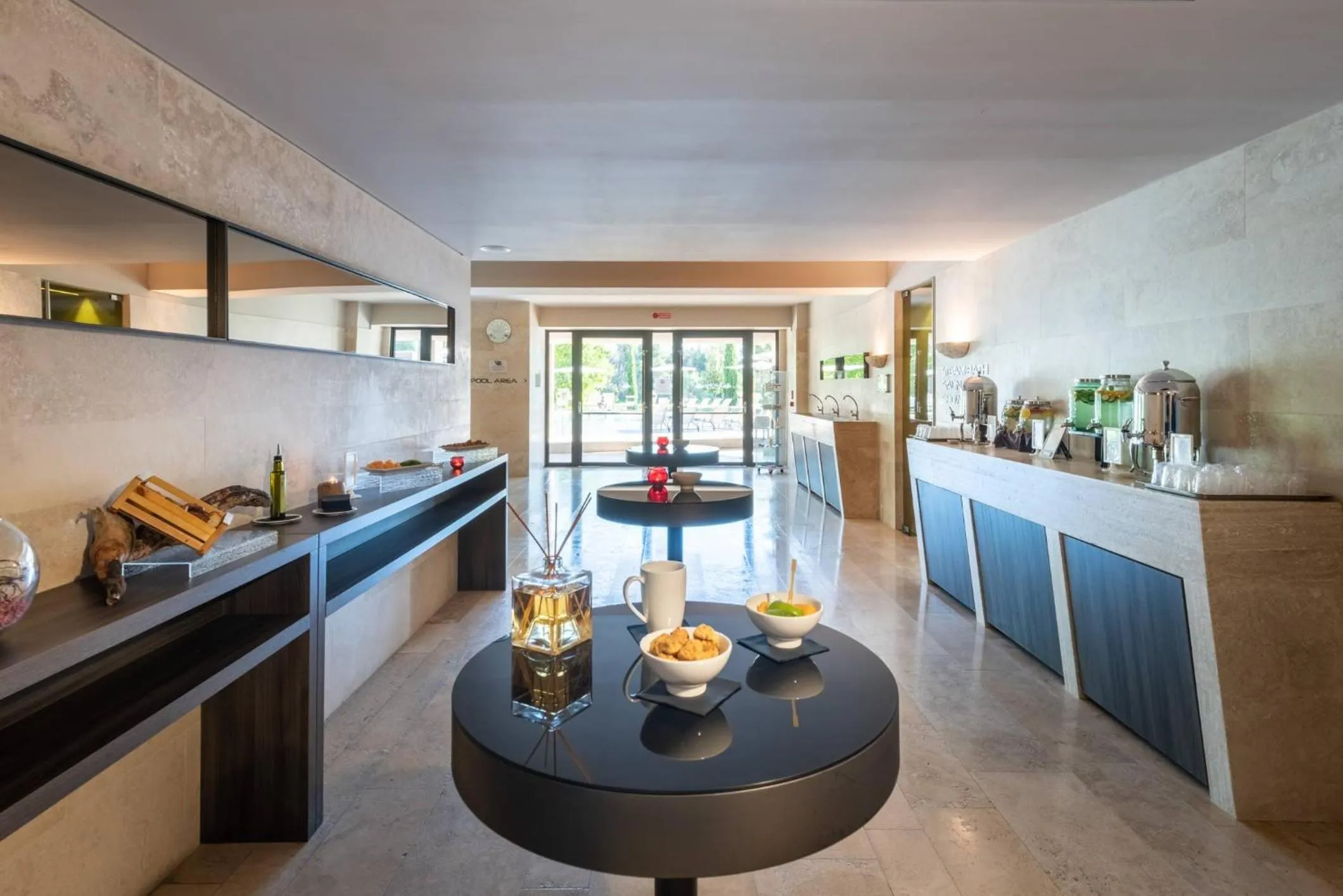 A.Roma Lifestyle Hotel