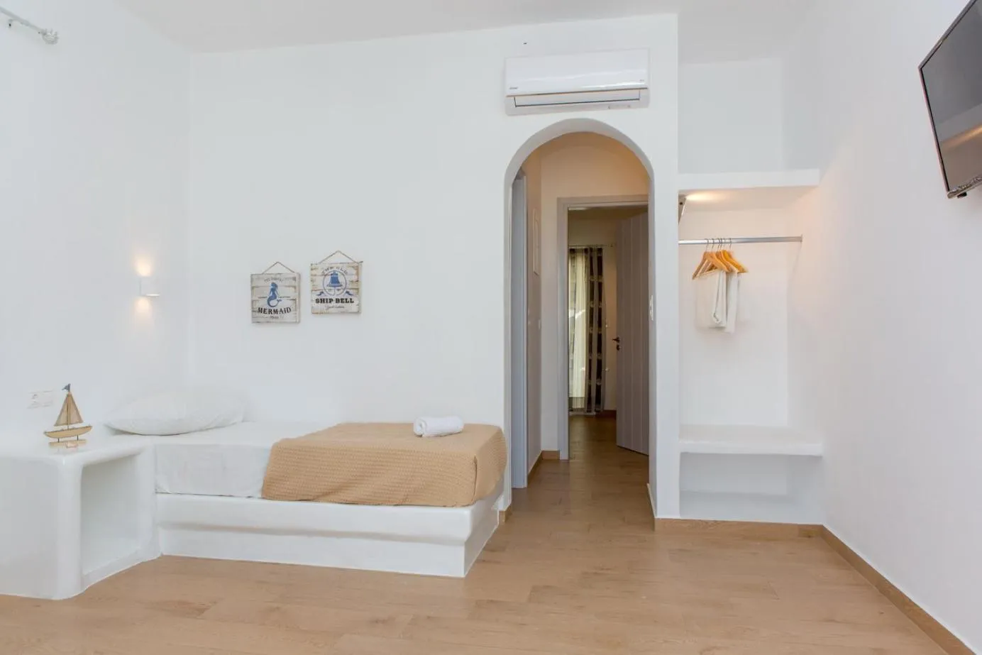 Photo of the whole room, Bed in Villa veranda