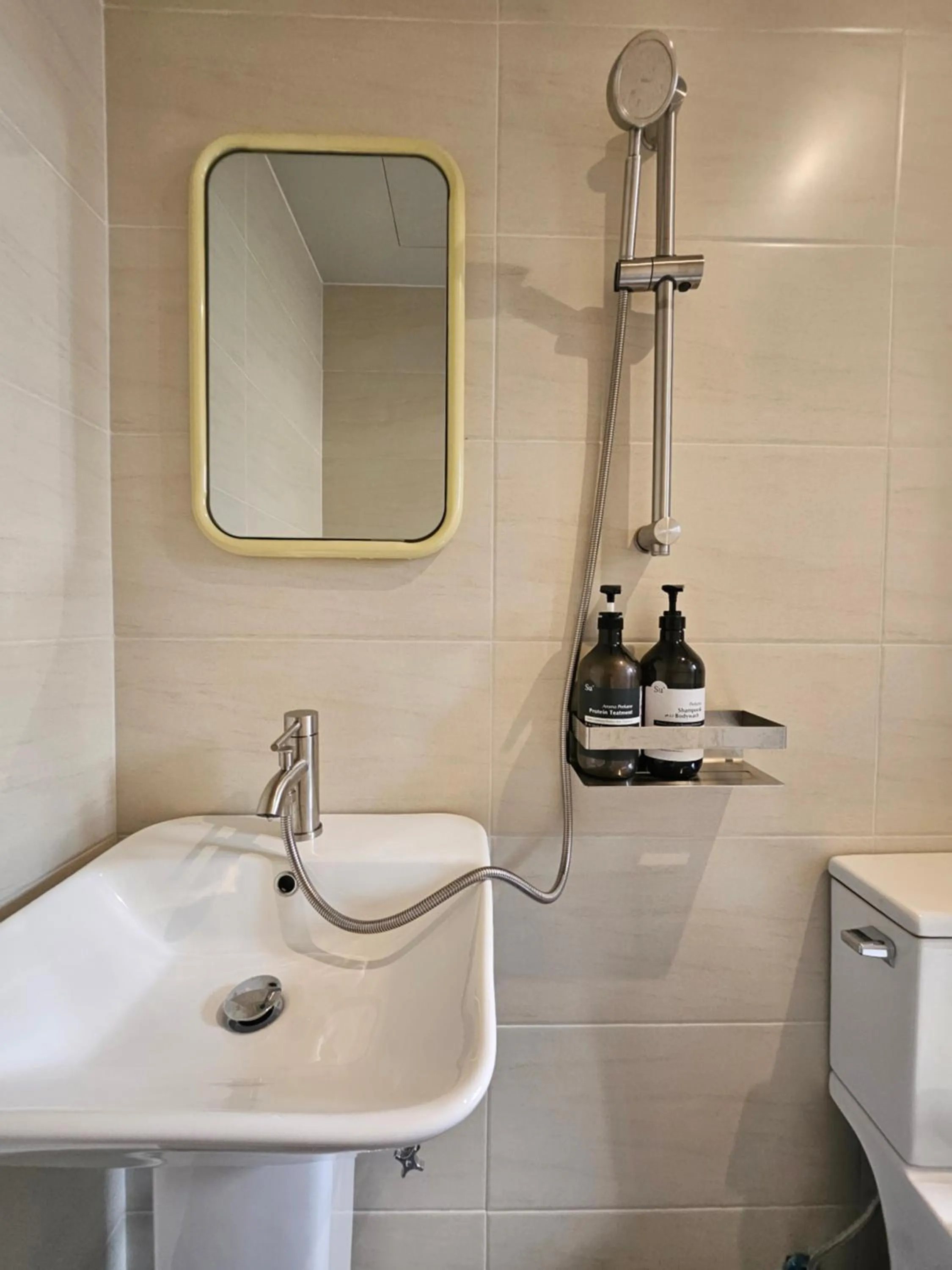 Bathroom in Mido Hostel