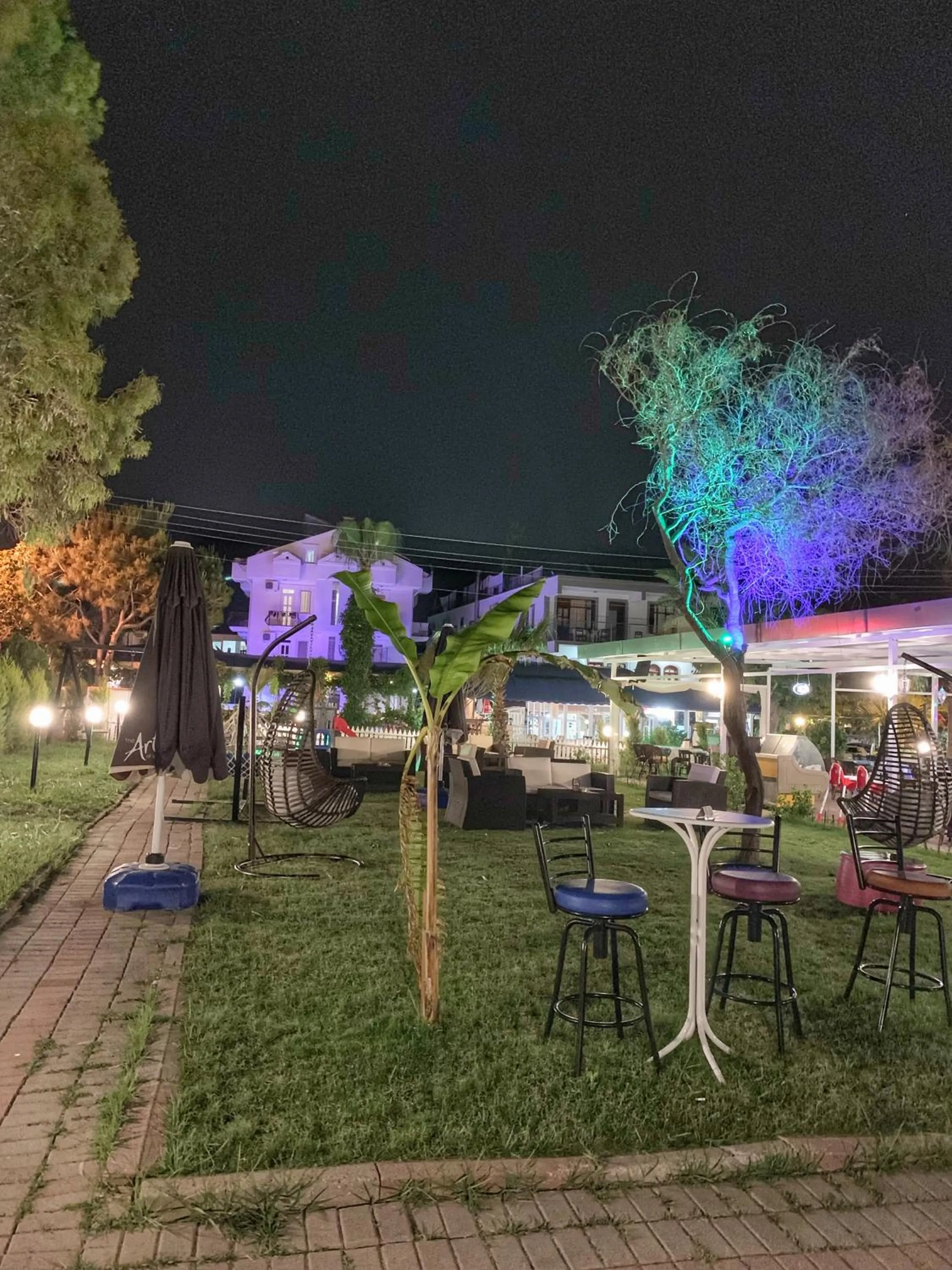 Restaurant/places to eat in Yücel Hotel