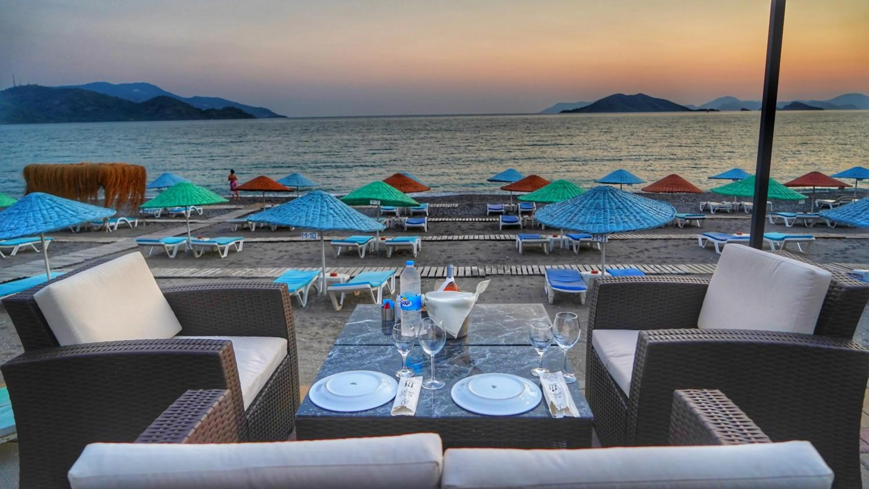 Restaurant/places to eat in Yücel Hotel