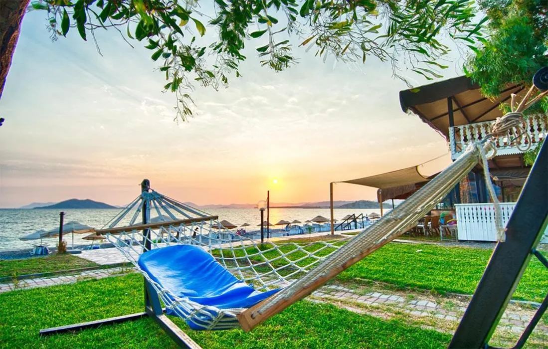 Beach in Yücel Hotel