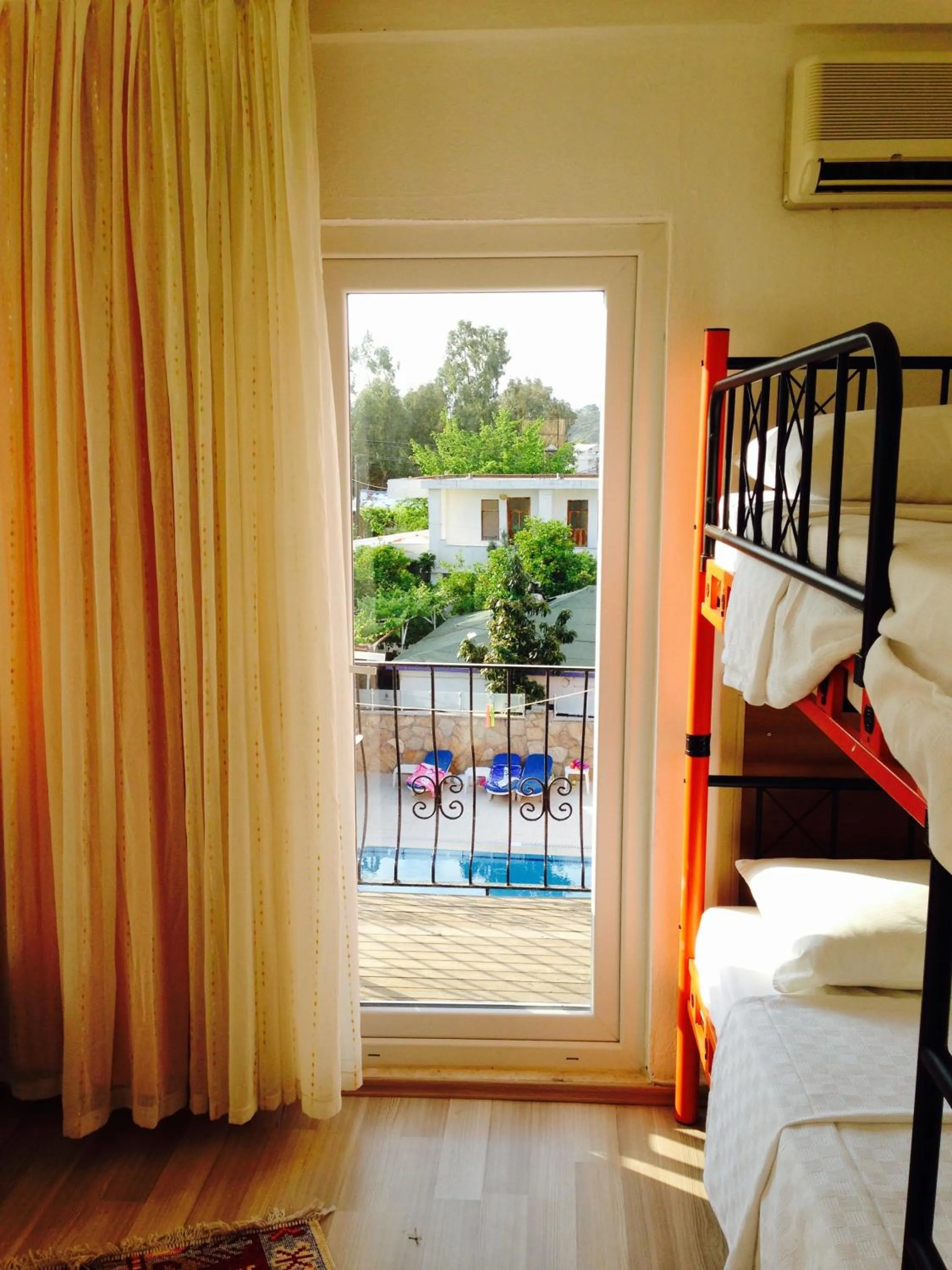 Pool view, Bed in Yücel Hotel