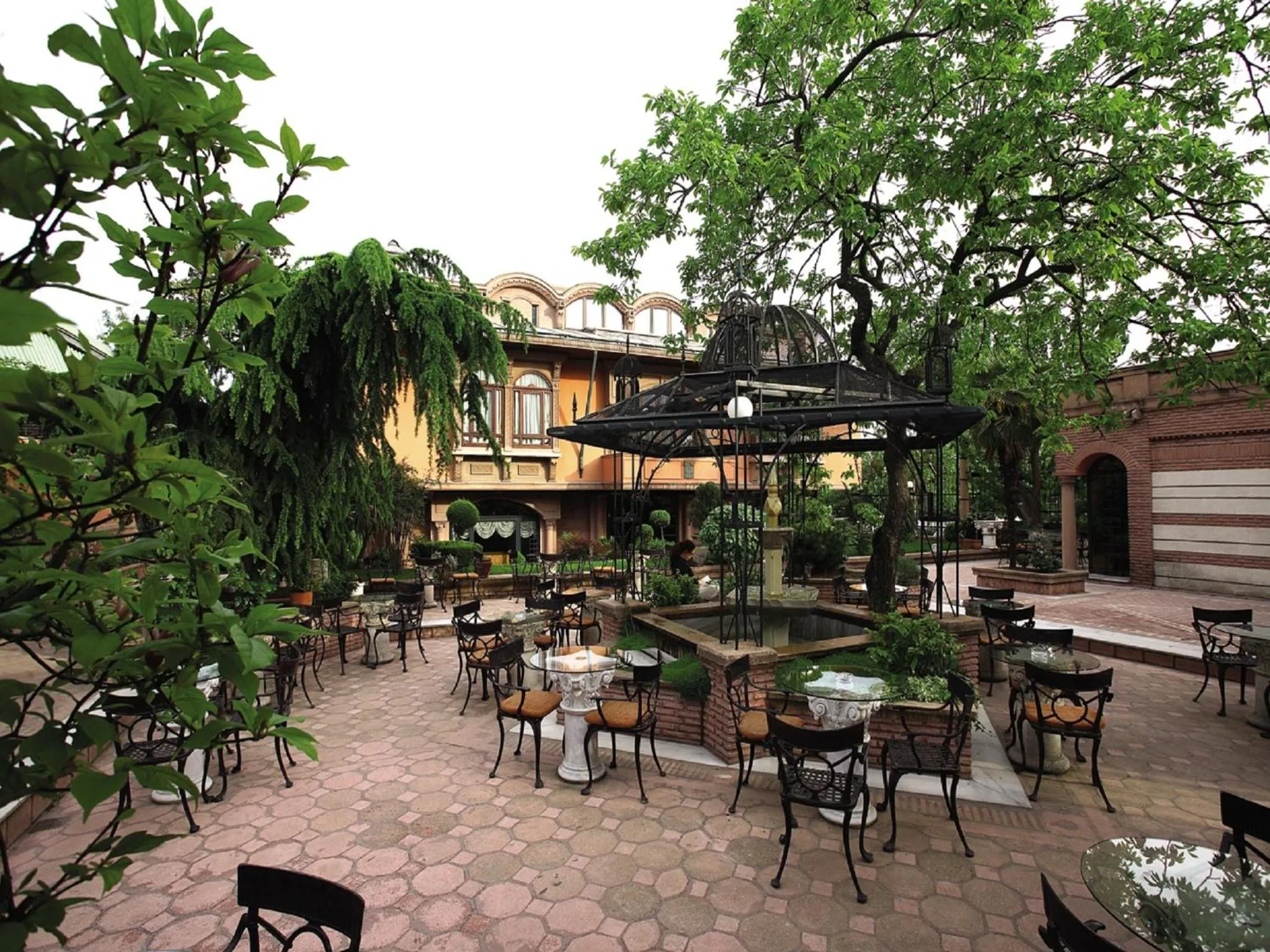 Facade/entrance in Sultanahmet Palace Hotel
