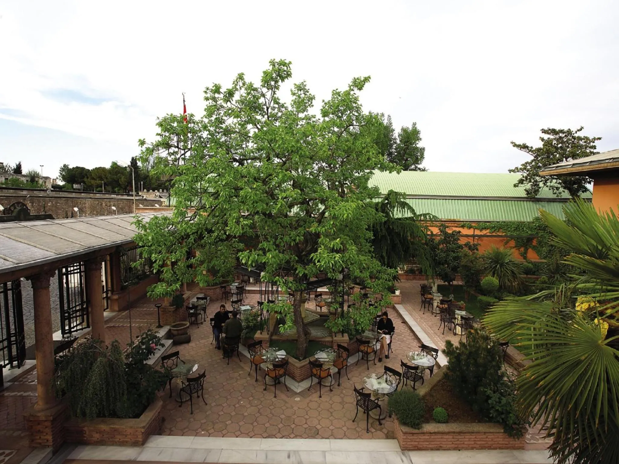 Restaurant/places to eat in Sultanahmet Palace Hotel