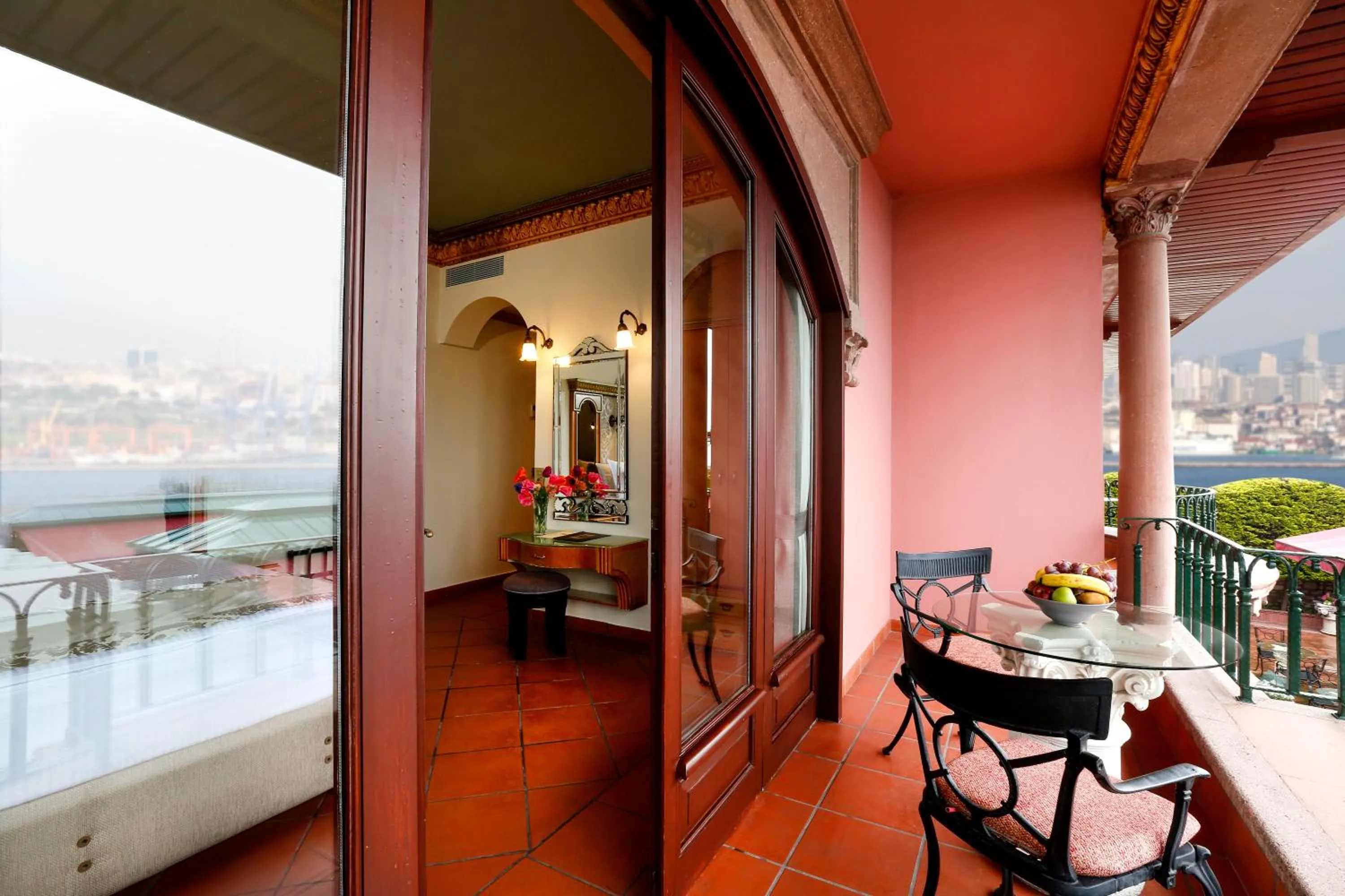 Coffee/tea facilities in Sultanahmet Palace Hotel