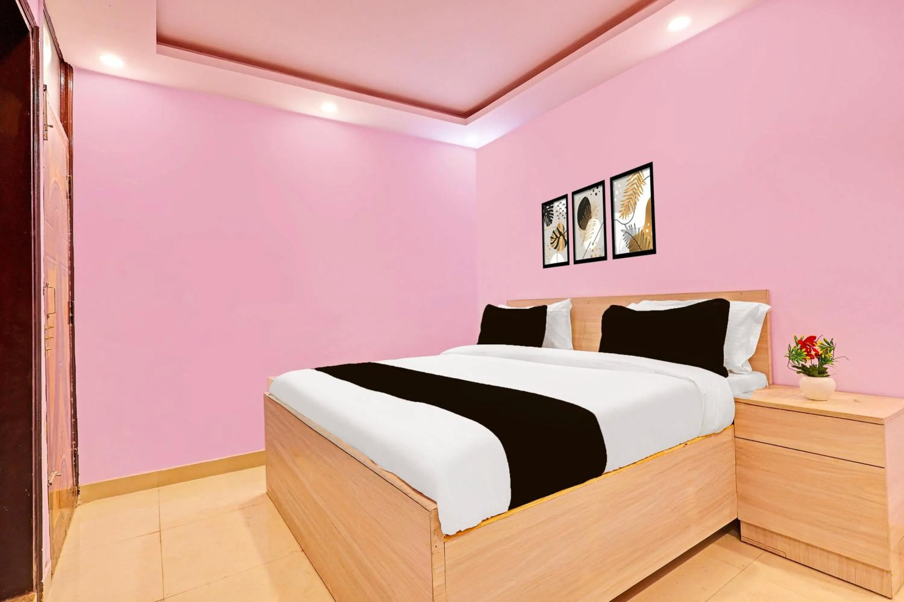 Hotel O Sky House Residency