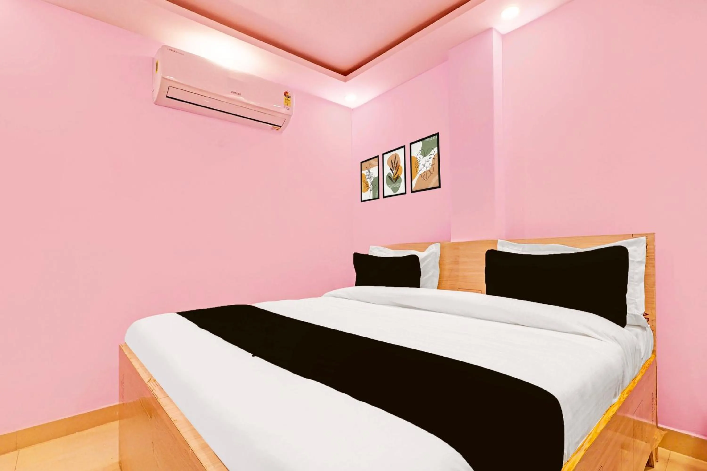 Hotel O Sky House Residency