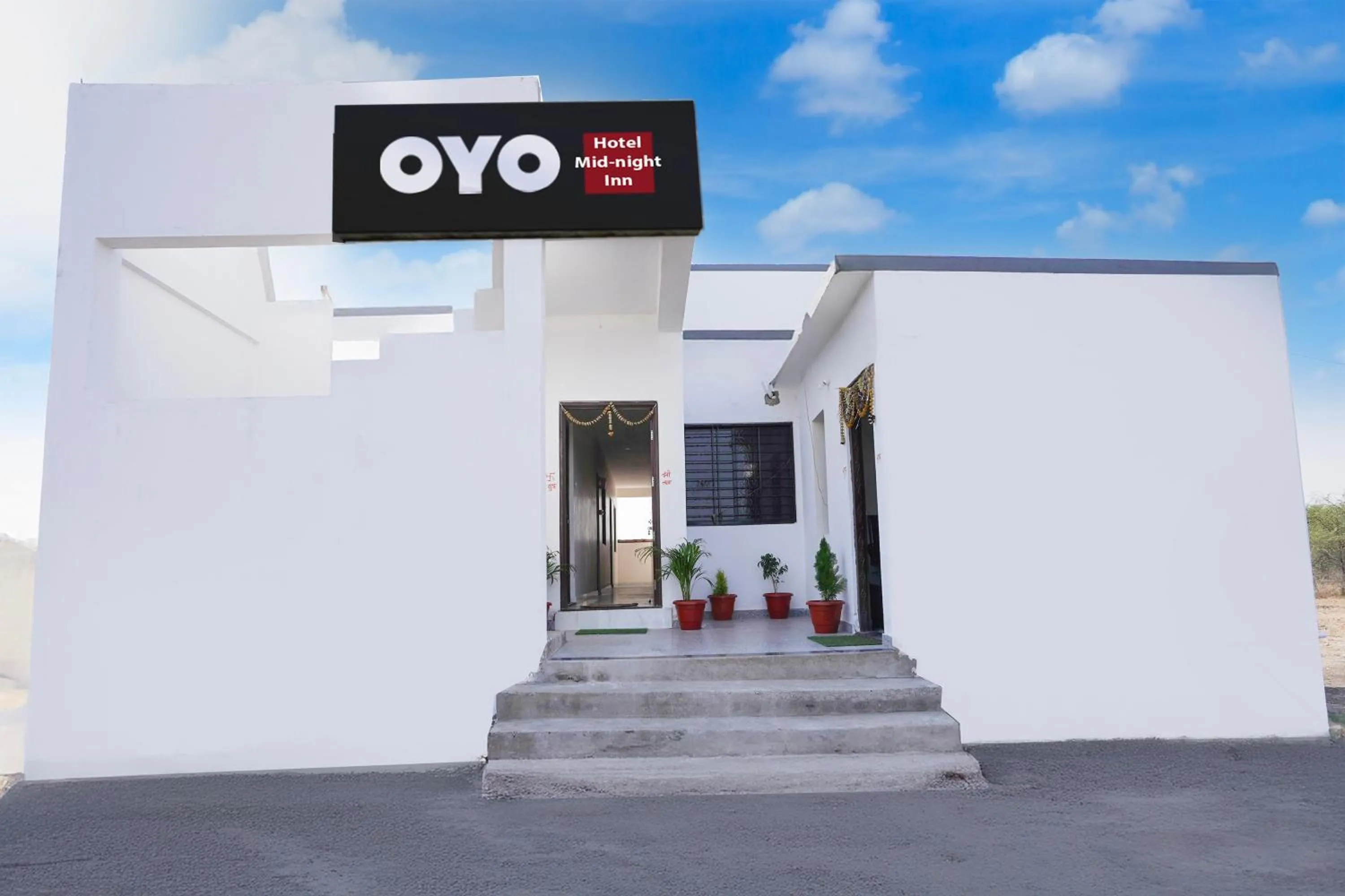 Hotel O Mid-Night Inn