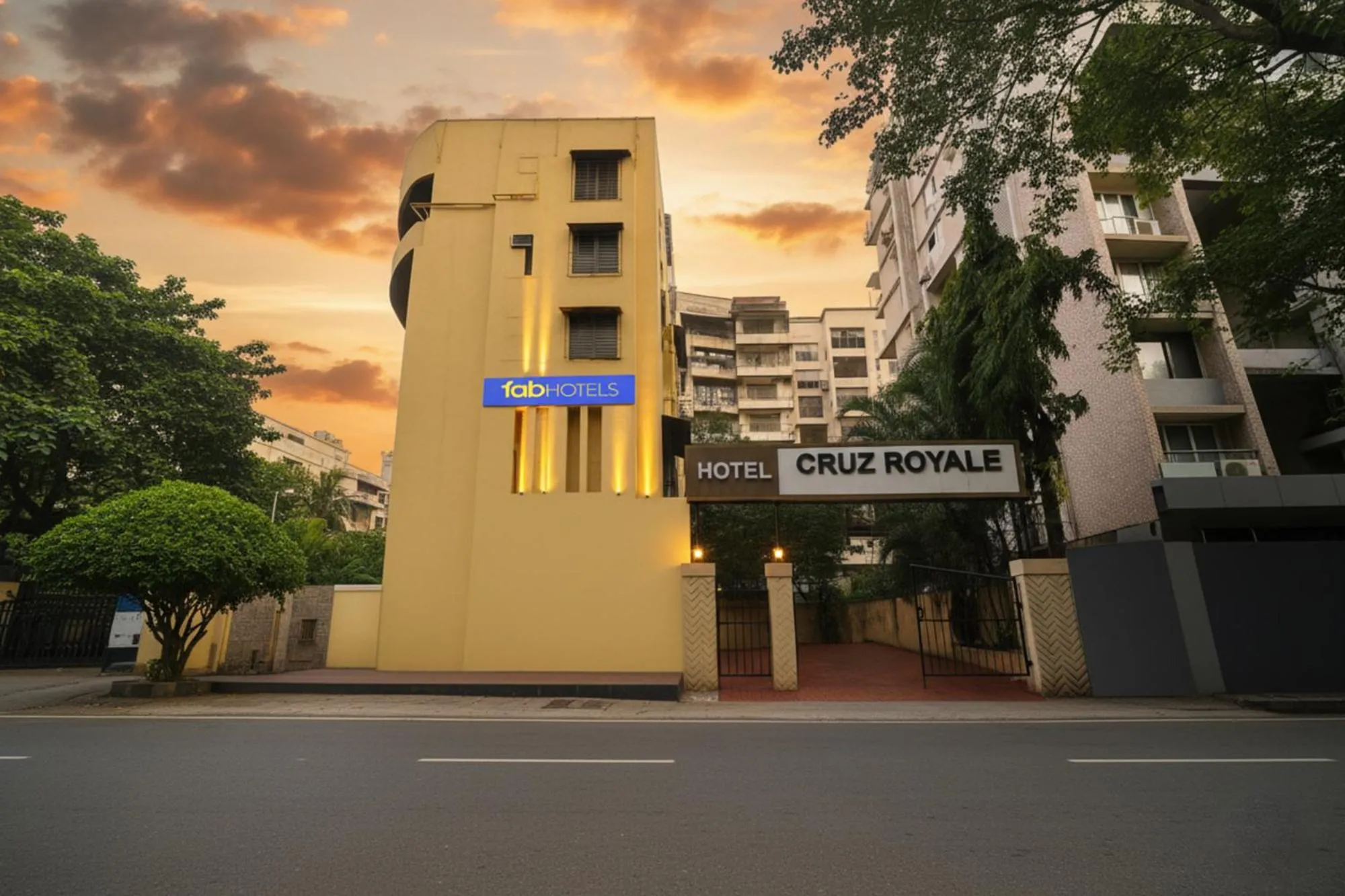 FabHotel Cruz Royale - Nr- Bandra West