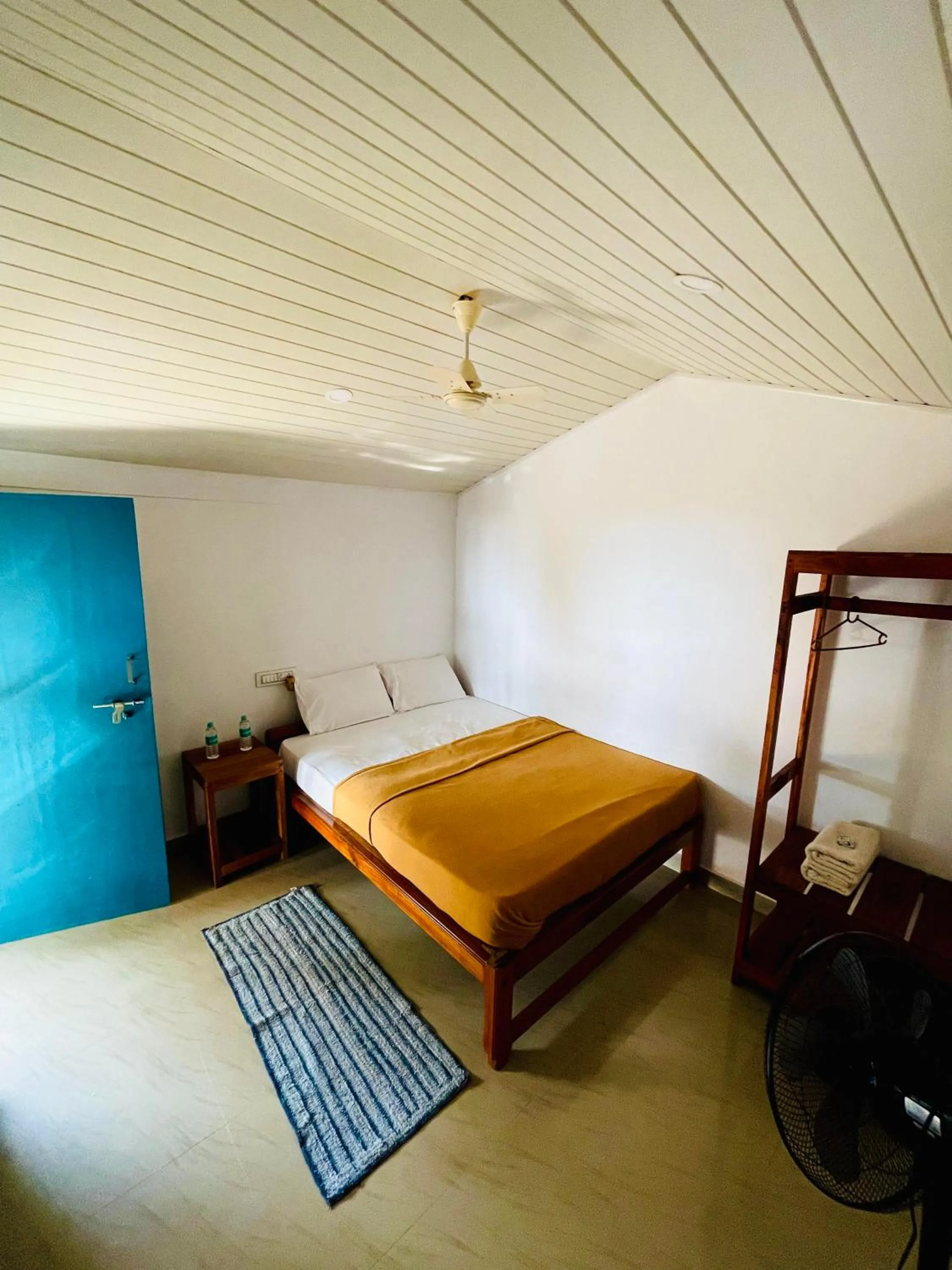 Bed in The Meraki Beach Resort Gokarna