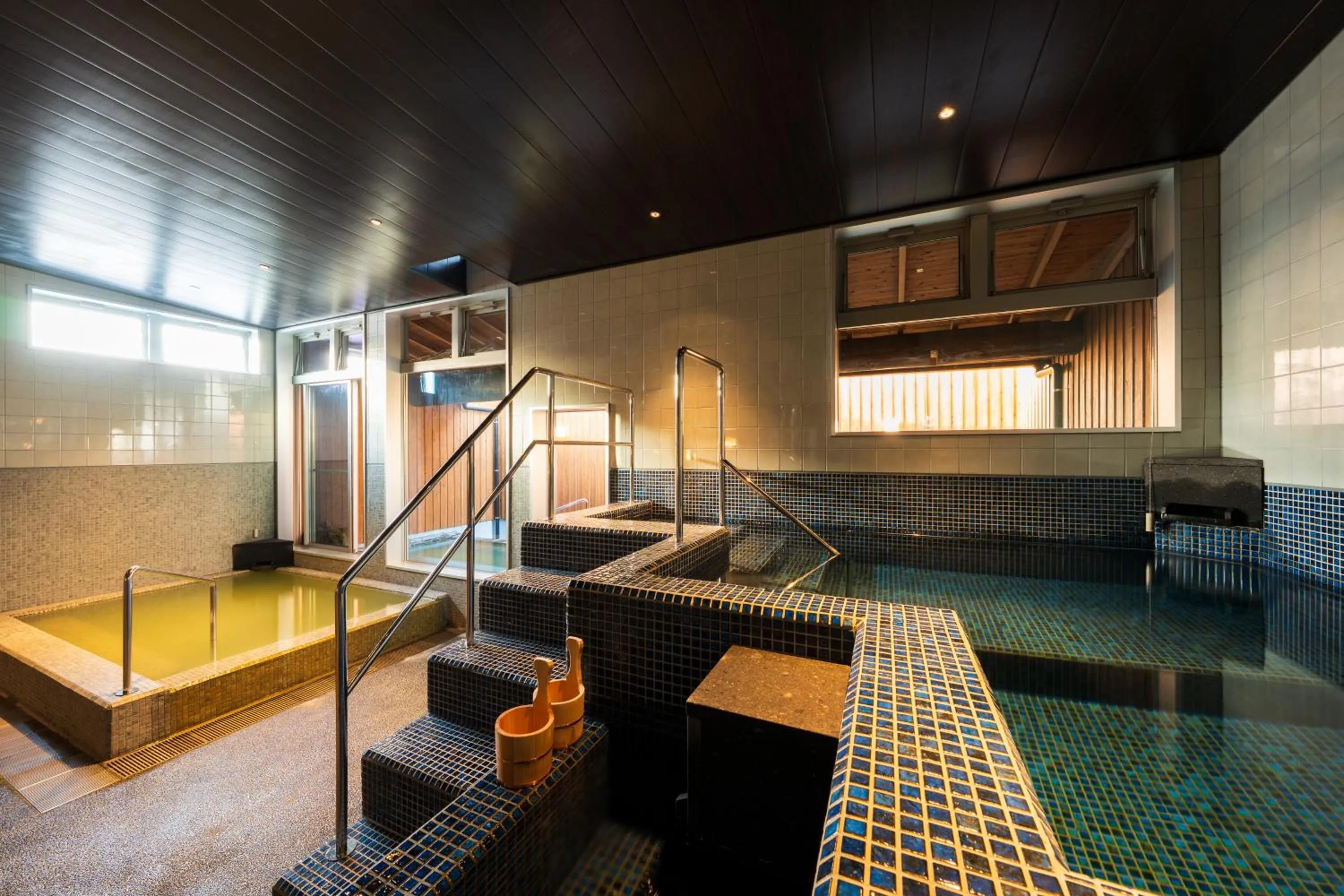 Public Bath in Hotel Meguri