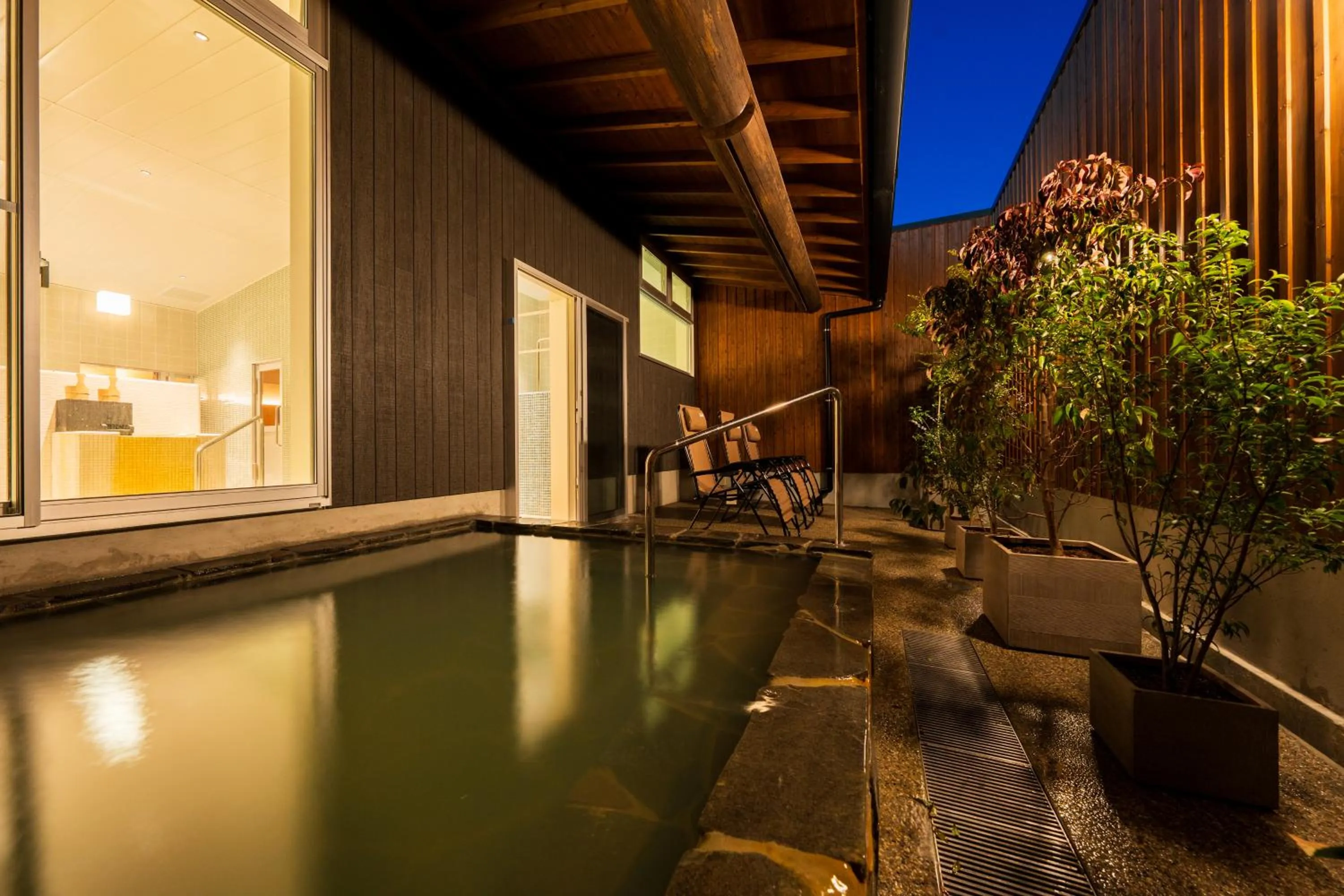 Open Air Bath in Hotel Meguri