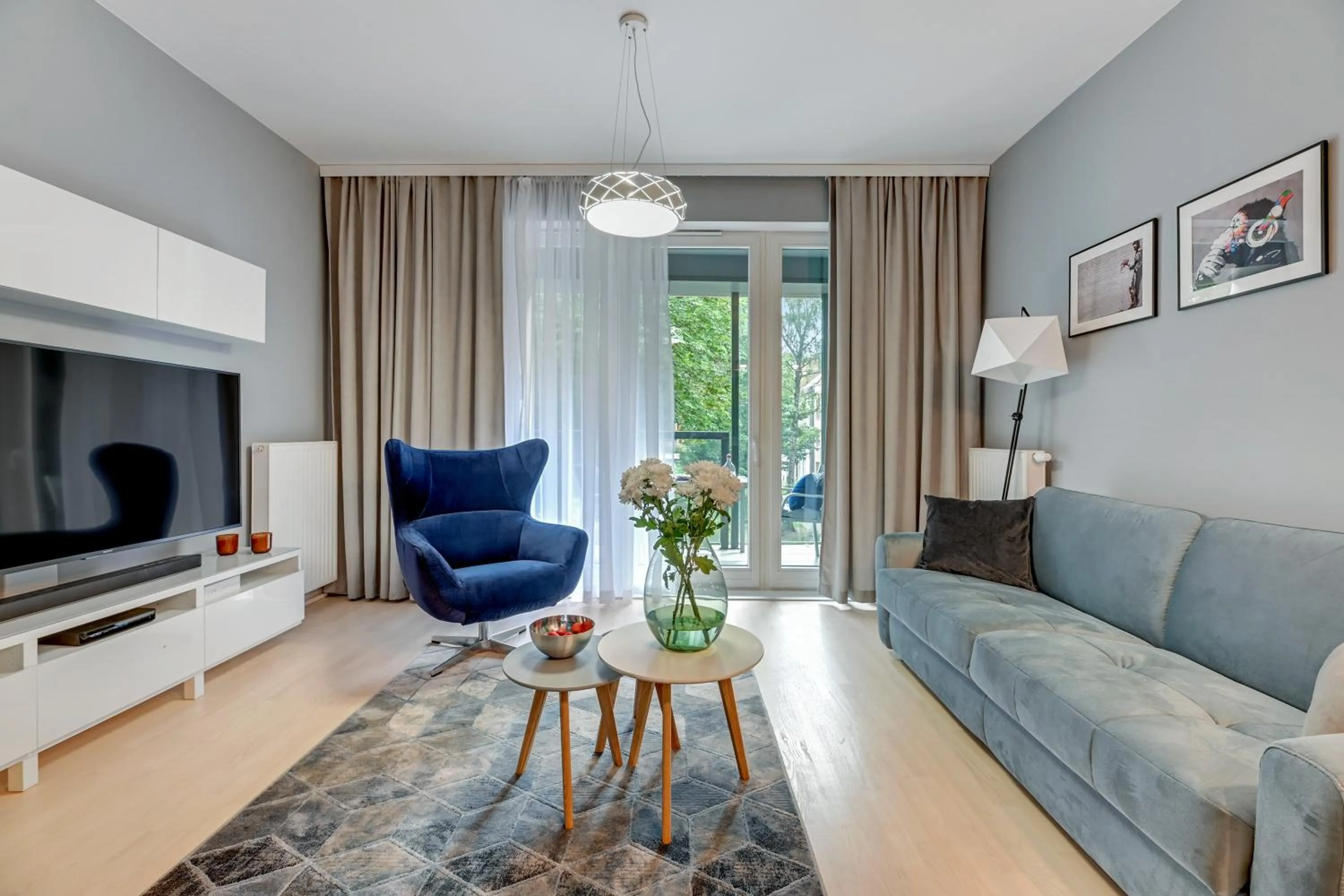 Living room in Old Town by Welcome Apartment