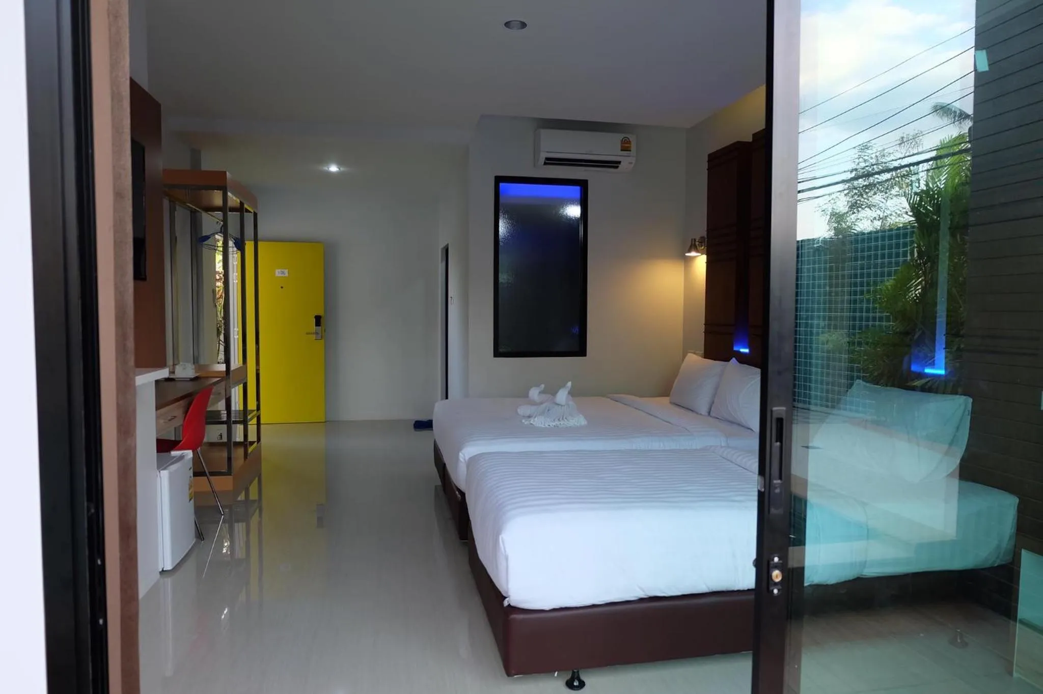 Bed in Rimnatee Resort Trang